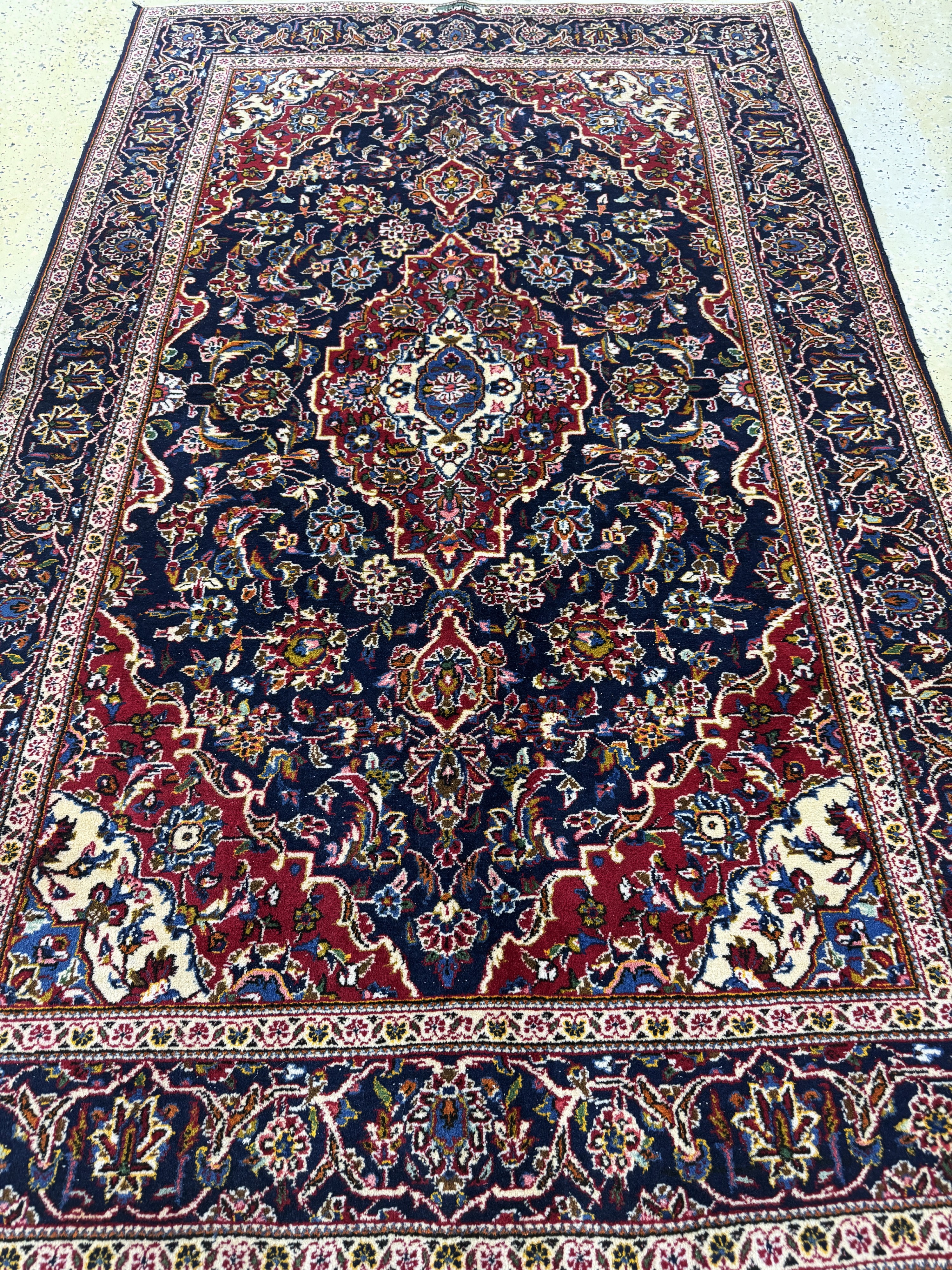 Detail e: Keschan"Ghotbi"signiert, Persien, Mitte 20.Jhd, Wolle auf Baumwolle, ca. 218 x 141 cm,EHZ: 2