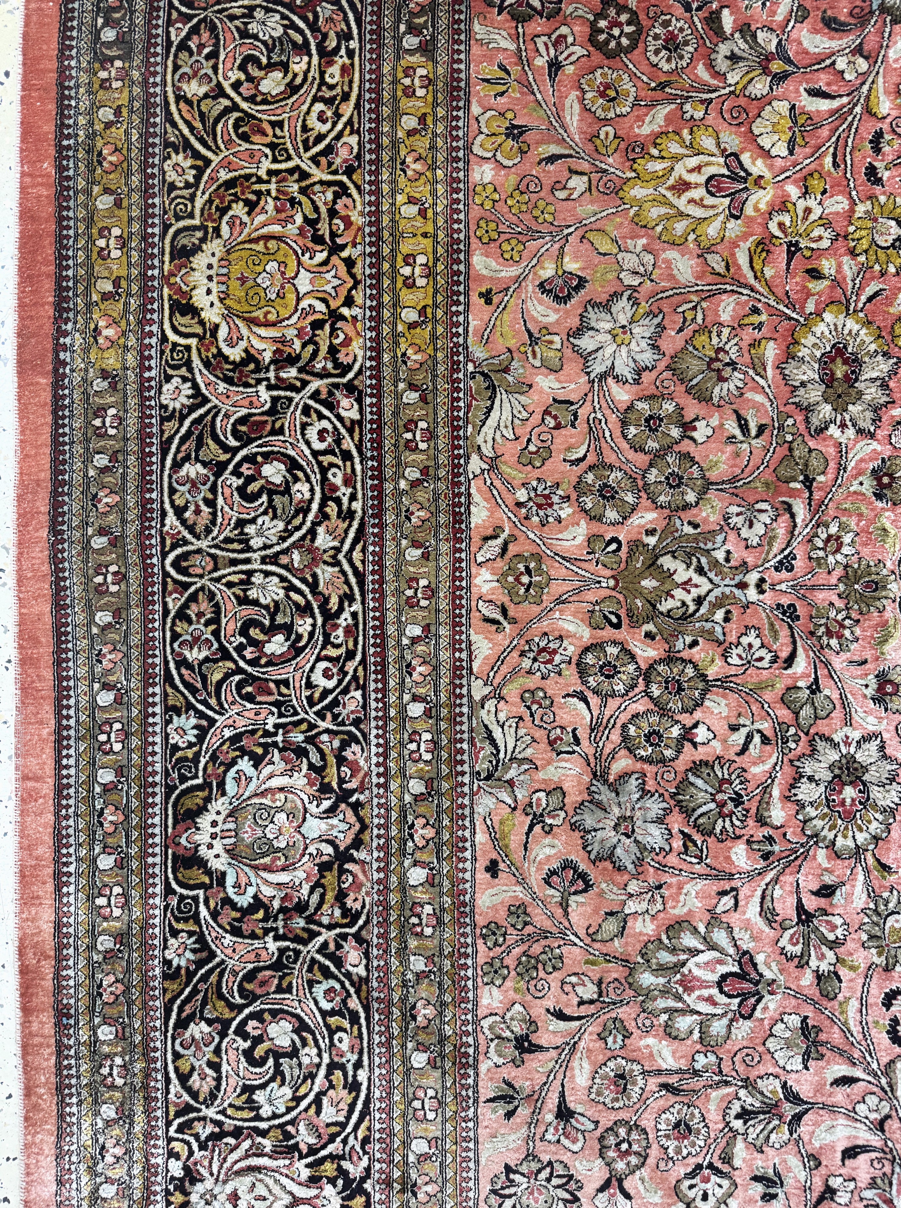 Detail d: Ghom Seide, Persien, Mitte 20.Jhd, reine Naturseide, ca. 375 x 250 cm, EHZ: 3