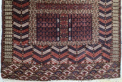 27050976b - Tierbaum Tekke Engsi, Turkmenistan, um 1900, Wolle auf Wolle, ca. 151 x 130 cm, EHZ: 2 ...