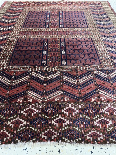 27050976e - Tierbaum Tekke Engsi, Turkmenistan, um 1900, Wolle auf Wolle, ca. 151 x 130 cm, EHZ: 2 ...