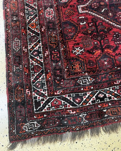 27050989b - Schiraz, Persien, Mitte 20.Jhd, Wolle auf Wolle, ca. 335 x 215 cm, EHZ: 2 Schätzpreis: ...