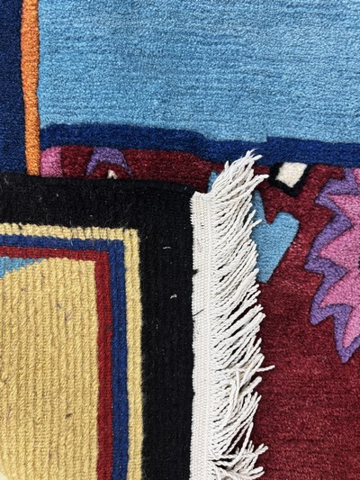 27050995f - Nepal, Ende 20.Jhd, Wolle auf Baumwolle, ca. 203 x 139 cm, EHZ: 1-2 Schätzpreis: 400, ...