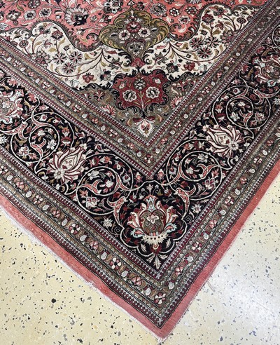 27050996a - Ghom Seide, Persien, Mitte 20.Jhd, reine Naturseide, ca. 375 x 250 cm, EHZ: 3 ...