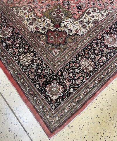 27050996c - Ghom Seide, Persien, Mitte 20.Jhd, reine Naturseide, ca. 375 x 250 cm, EHZ: 3 ...