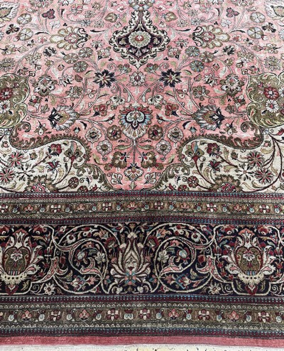 27050996h - Ghom Seide, Persien, Mitte 20.Jhd, reine Naturseide, ca. 375 x 250 cm, EHZ: 3 ...