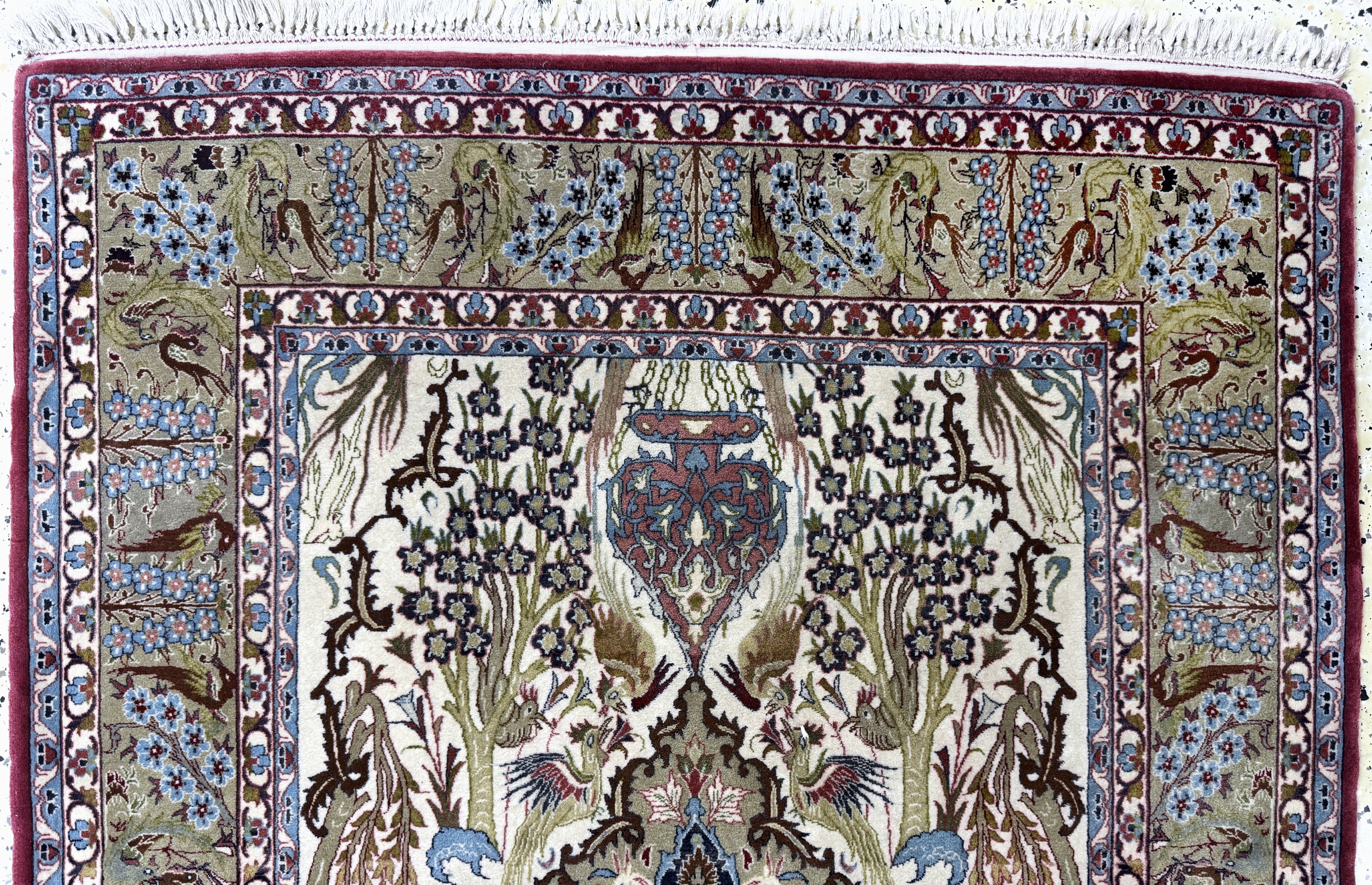 Detail a: Esfahan fein, Persien, Mitte 20.Jhd, Korkwolle auf Seide, ca. 170 x 110 cm, ca. 1,0Mio. Kn/qm, EHZ: 2
