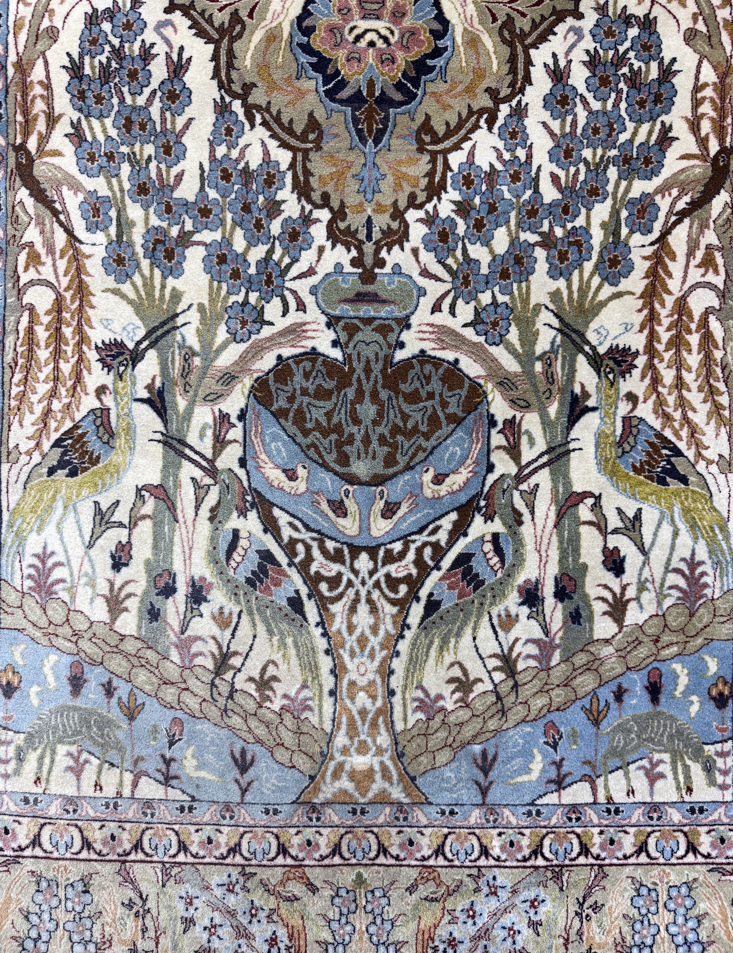 Detail d: Esfahan fein, Persien, Mitte 20.Jhd, Korkwolle auf Seide, ca. 170 x 110 cm, ca. 1,0Mio. Kn/qm, EHZ: 2