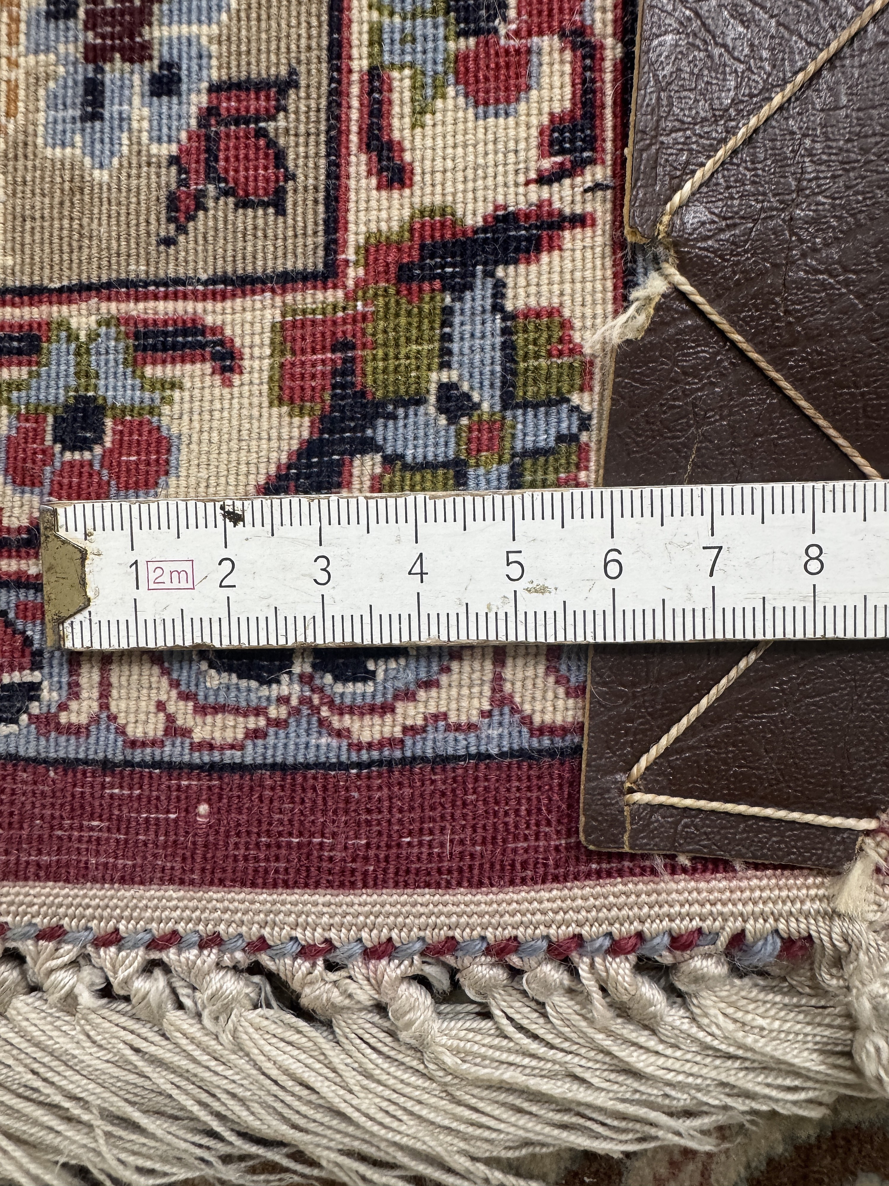 Detail f: Esfahan fein, Persien, Mitte 20.Jhd, Korkwolle auf Seide, ca. 170 x 110 cm, ca. 1,0Mio. Kn/qm, EHZ: 2