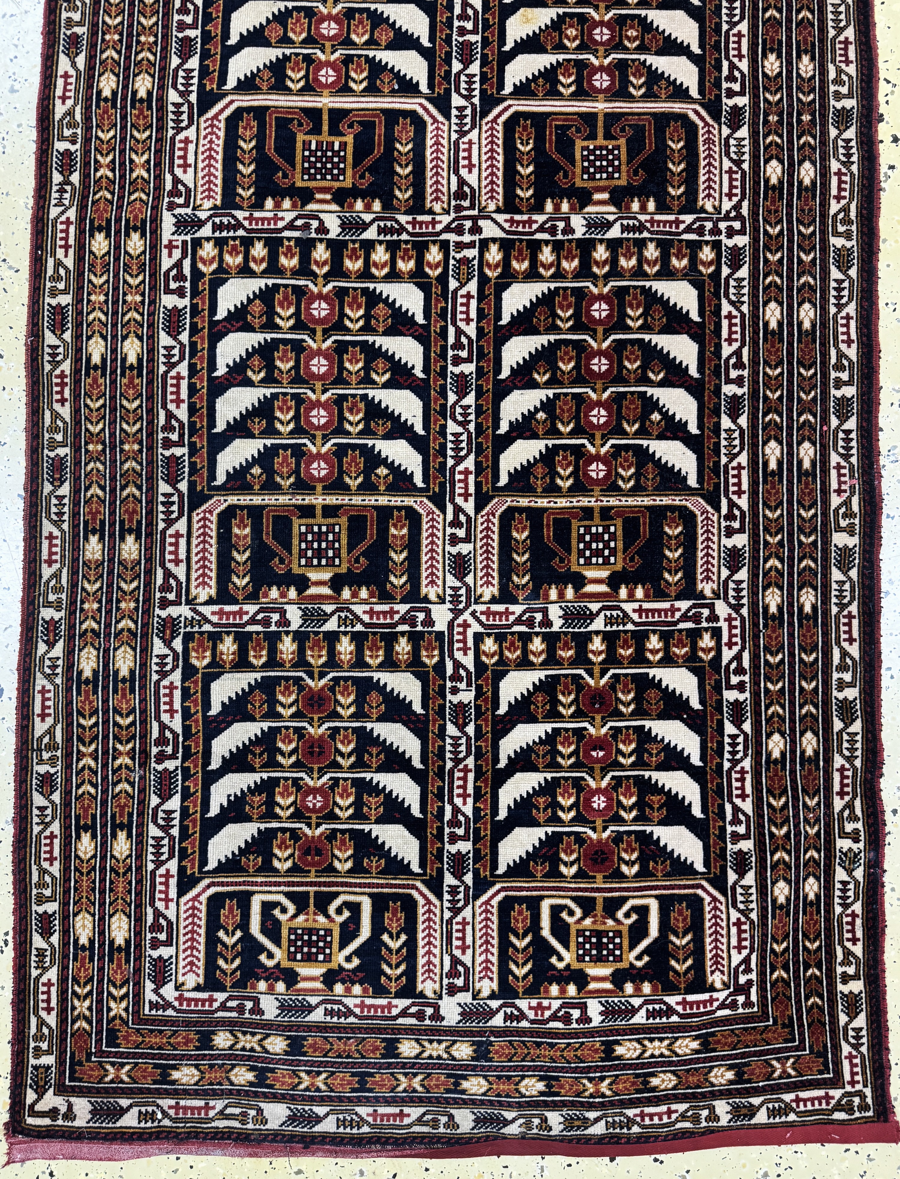 Detail d: Zakini fein, Afghanistan, Mitte 20.Jhd, Wolle auf Wolle, ca. 390 x 85 cm, EHZ: 2, (kleines Loch)