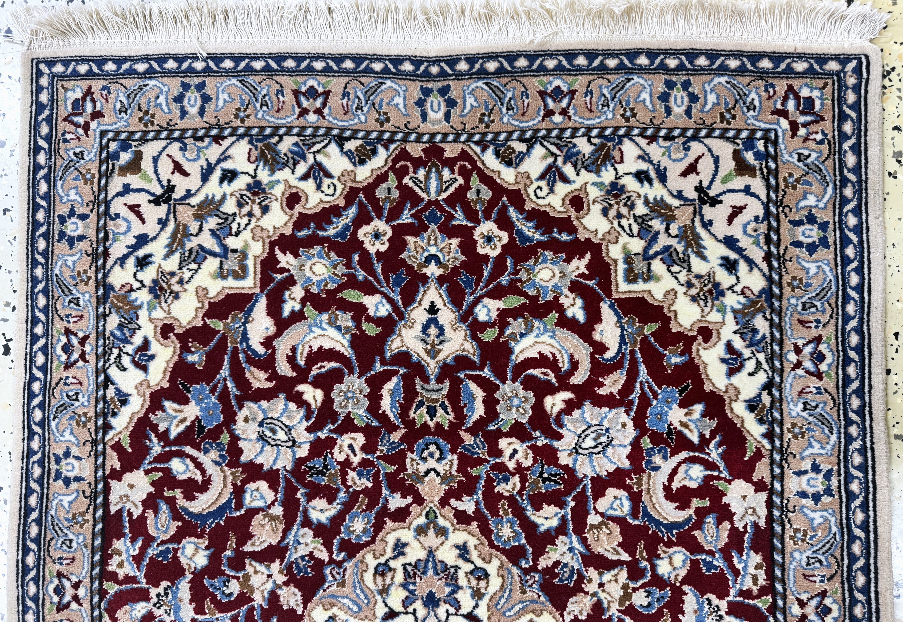 Detail a: 2 Lots Nain fein(9 La), ca. 125 x 85 cm, Ghom Kork, ca. 80 x 60 cm, Ende 20.Jhd, Korkwolle auf Baumwolle, EHZ: 2