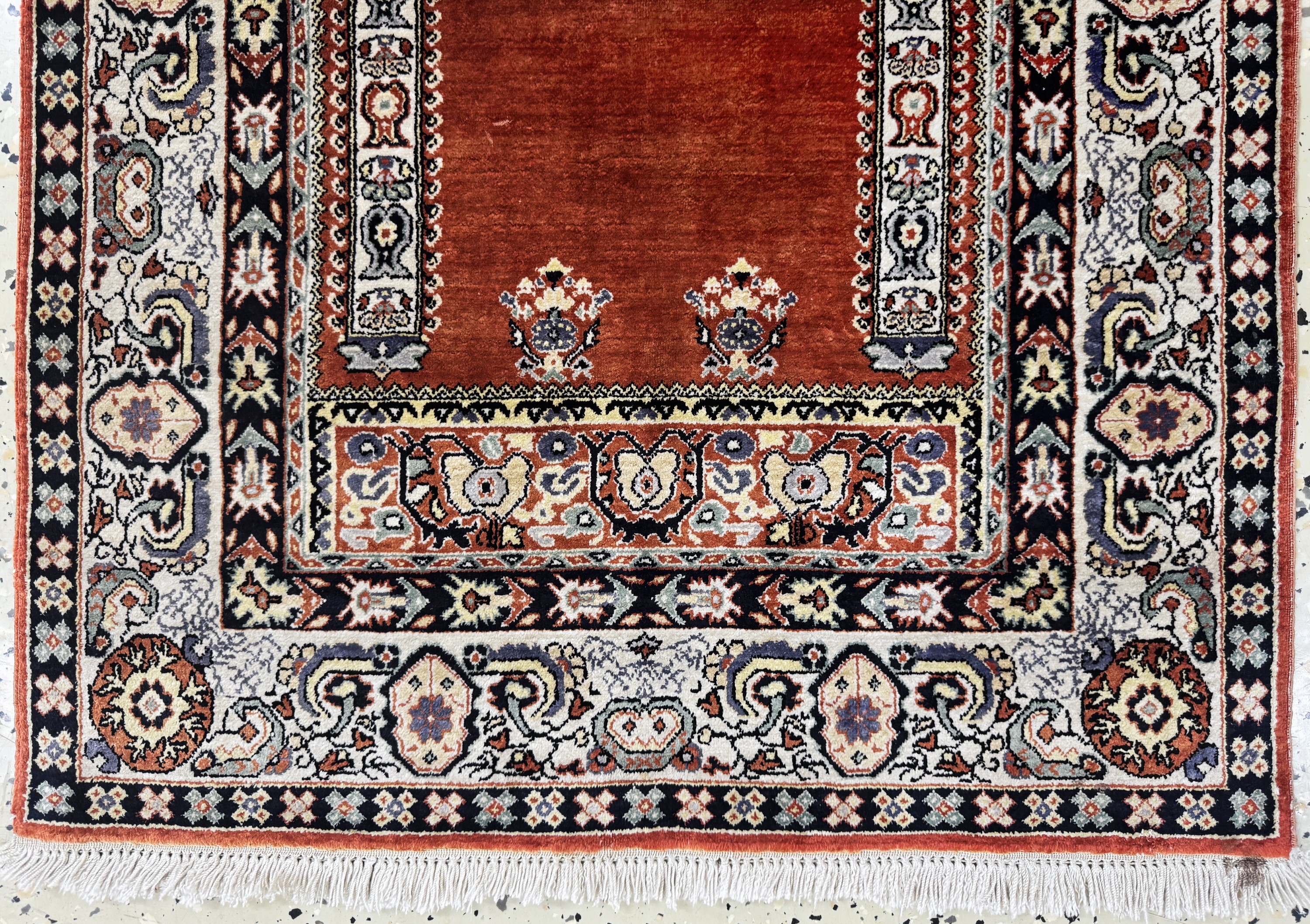 Detail c: Kaschmir Seide fein, Indien, Ende 20.Jhd, Naturseide auf Baumwolle, ca. 94 x 62 cm, ca. 1,0 Mio. Kn/qm, EHZ: 2