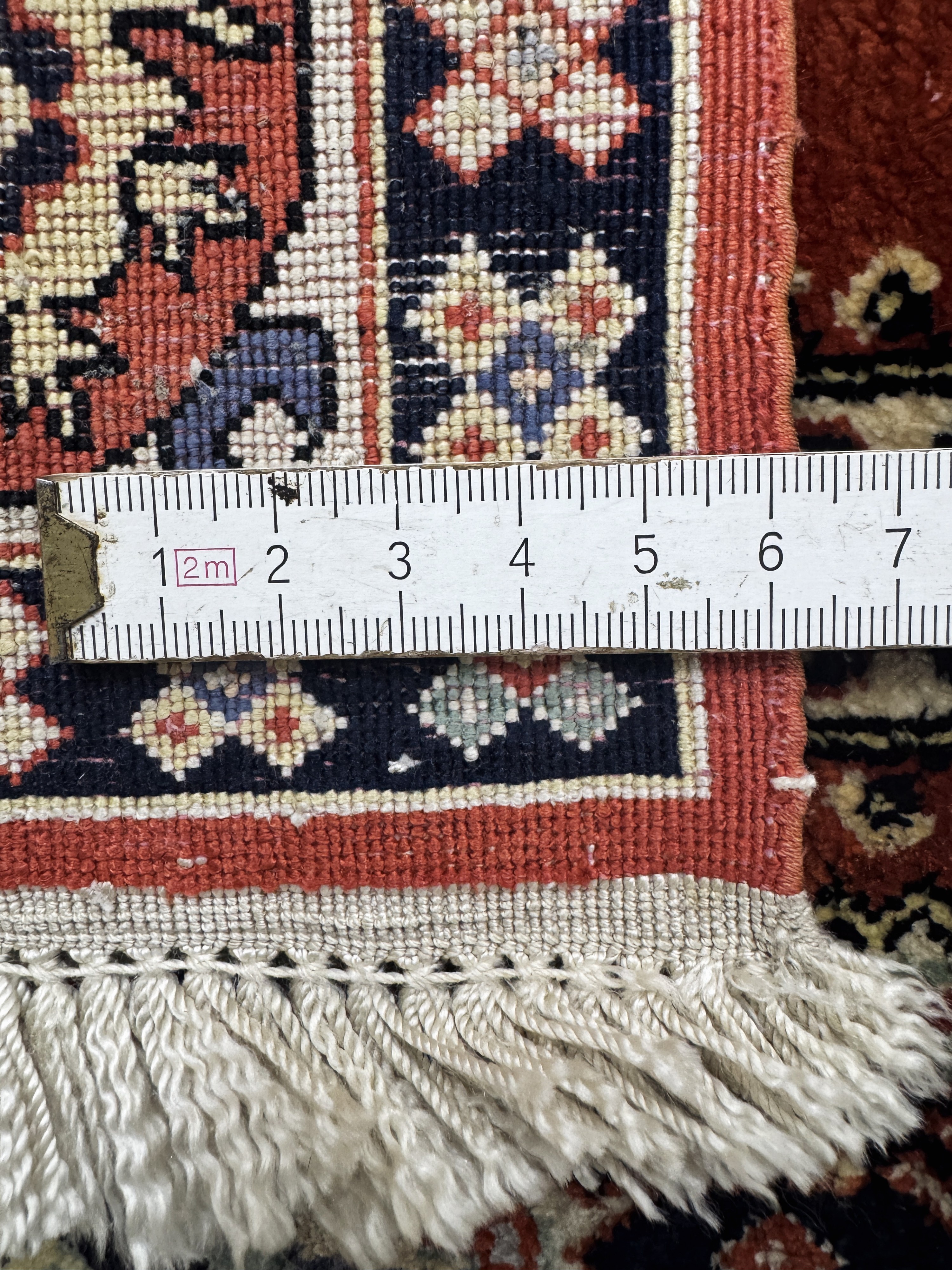 Detail d: Kaschmir Seide fein, Indien, Ende 20.Jhd, Naturseide auf Baumwolle, ca. 94 x 62 cm, ca. 1,0 Mio. Kn/qm, EHZ: 2