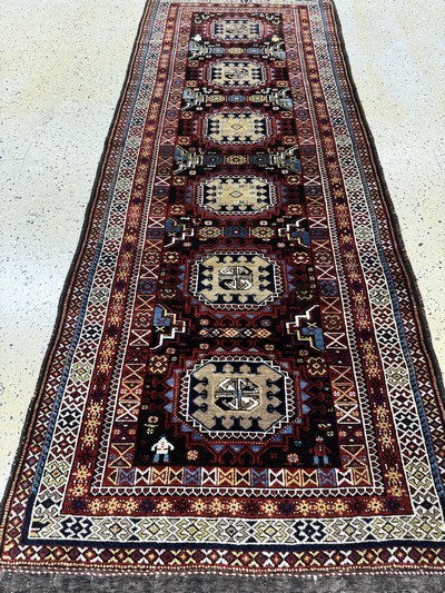 27051033d - Kordi´Dorfteppich´, Persien, datiert 1359(1940), Wolle auf Wolle, ca. 270 x 103 cm,EHZ: ...