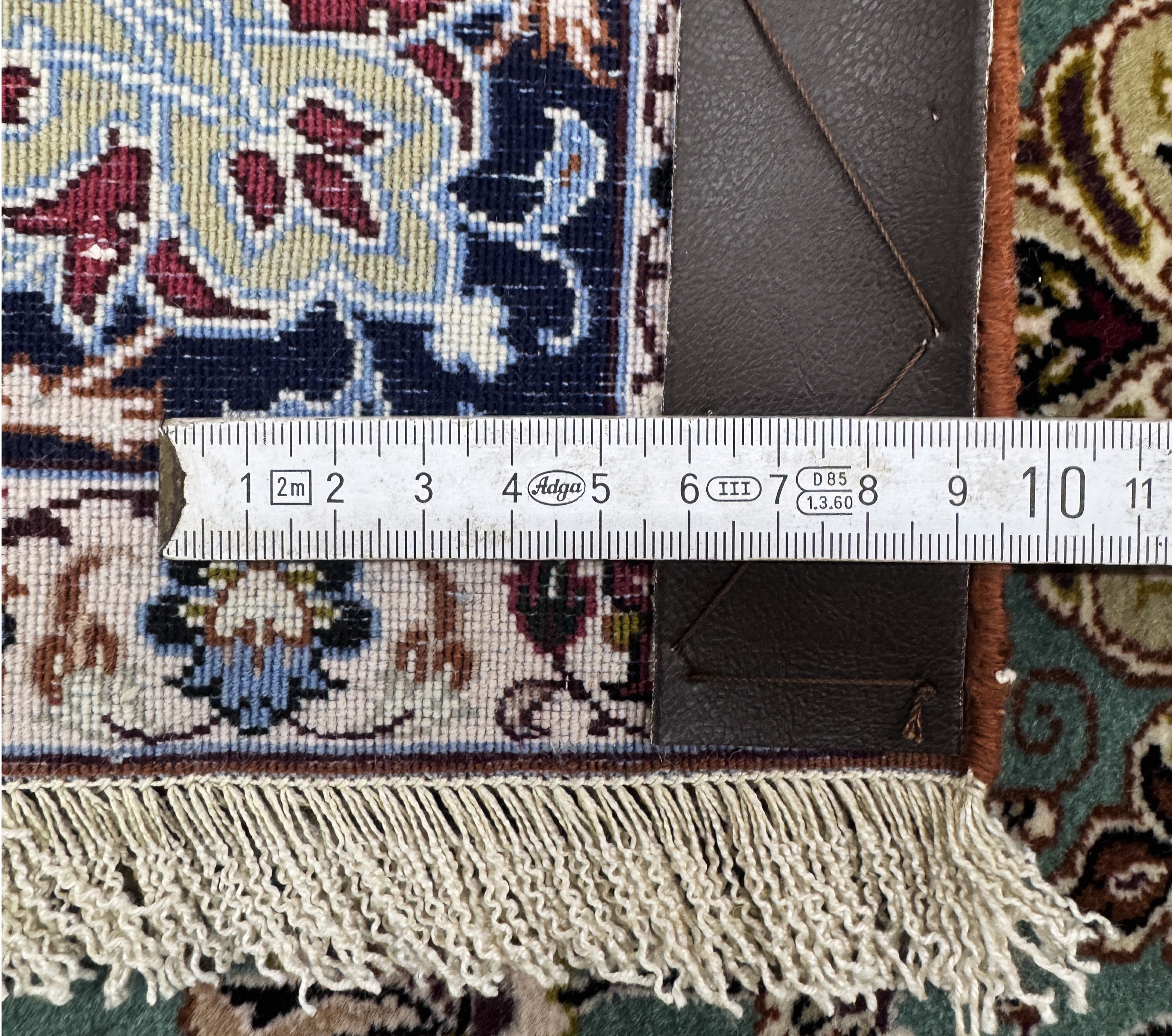 Detail f: Esfahan fein, Persien, Mitte 20.Jhd, Korkwolle auf Seide, ca. 174 x 115 cm, ca. 1,0Mio. Kn/qm, EHZ: 1-2