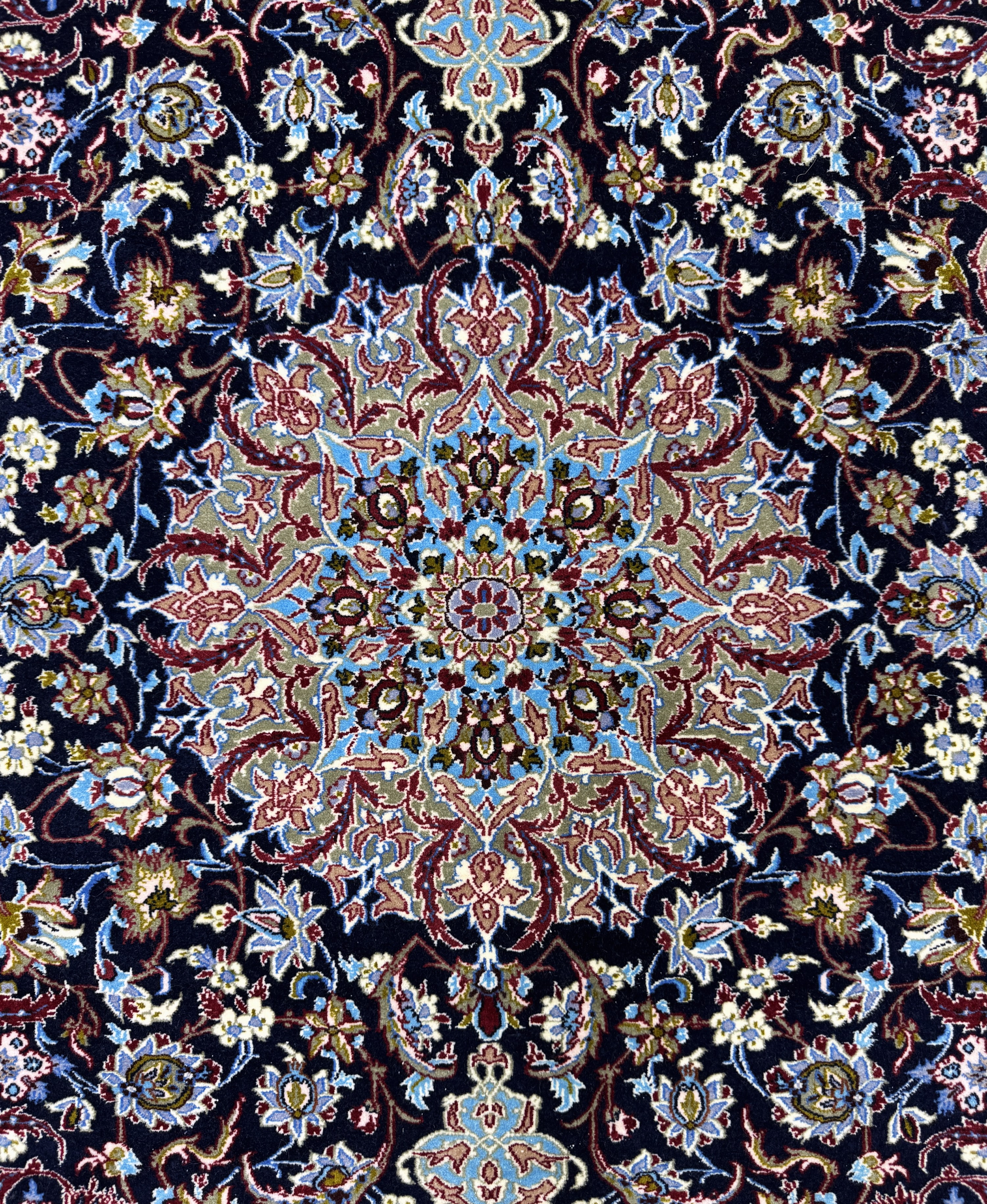 Detail d: Esfahan fein, Persien, Mitte 20.Jhd, Korkwolle mit und auf Seide, ca. 164 x 115 cm,EHZ: 1-2