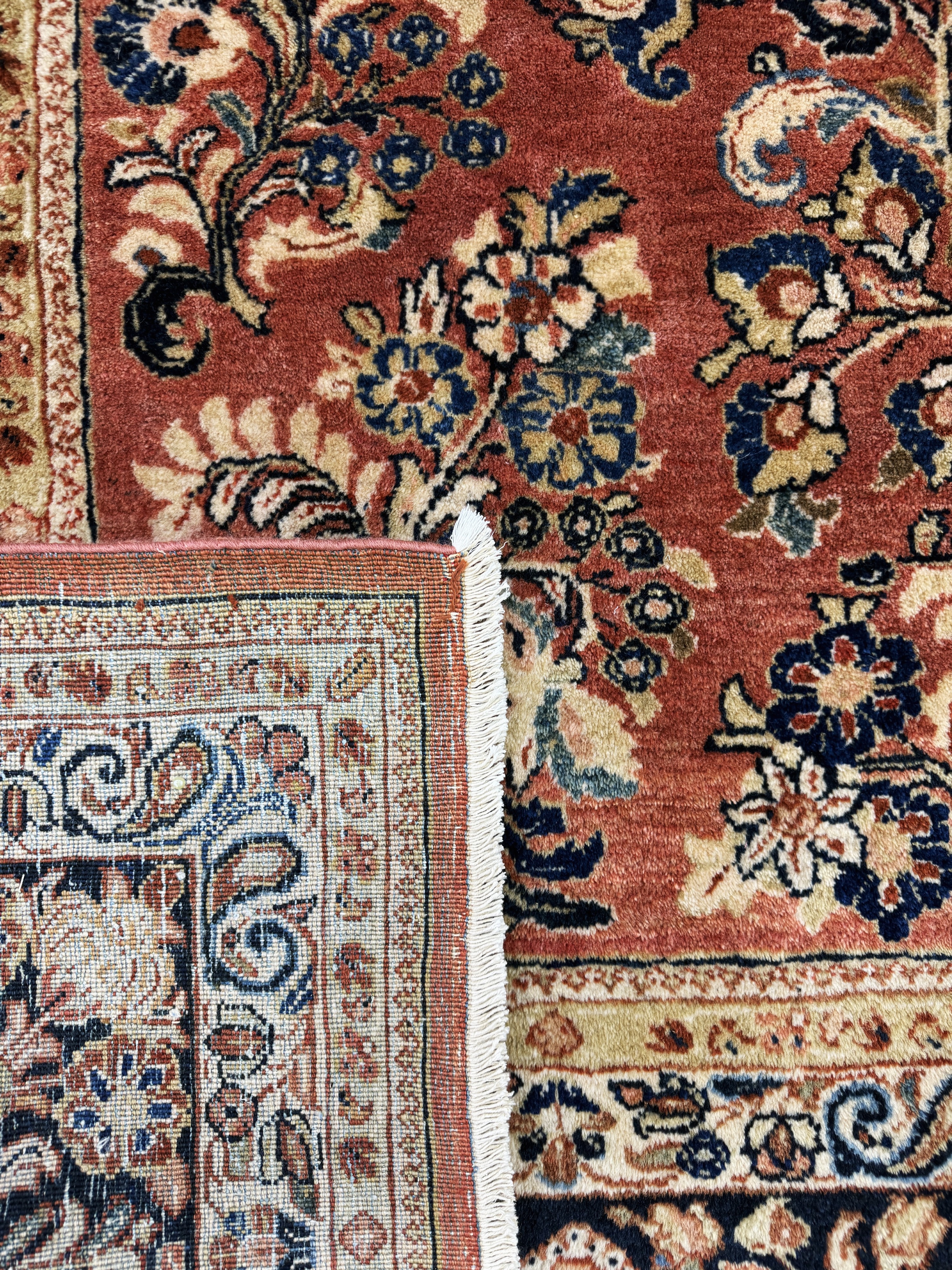 Detail k: Us Re-Import Sarogh antik,Persien,Anfang 20.Jhd,Korkwolle auf Baumwolle,ca. 400 x 306 cm.