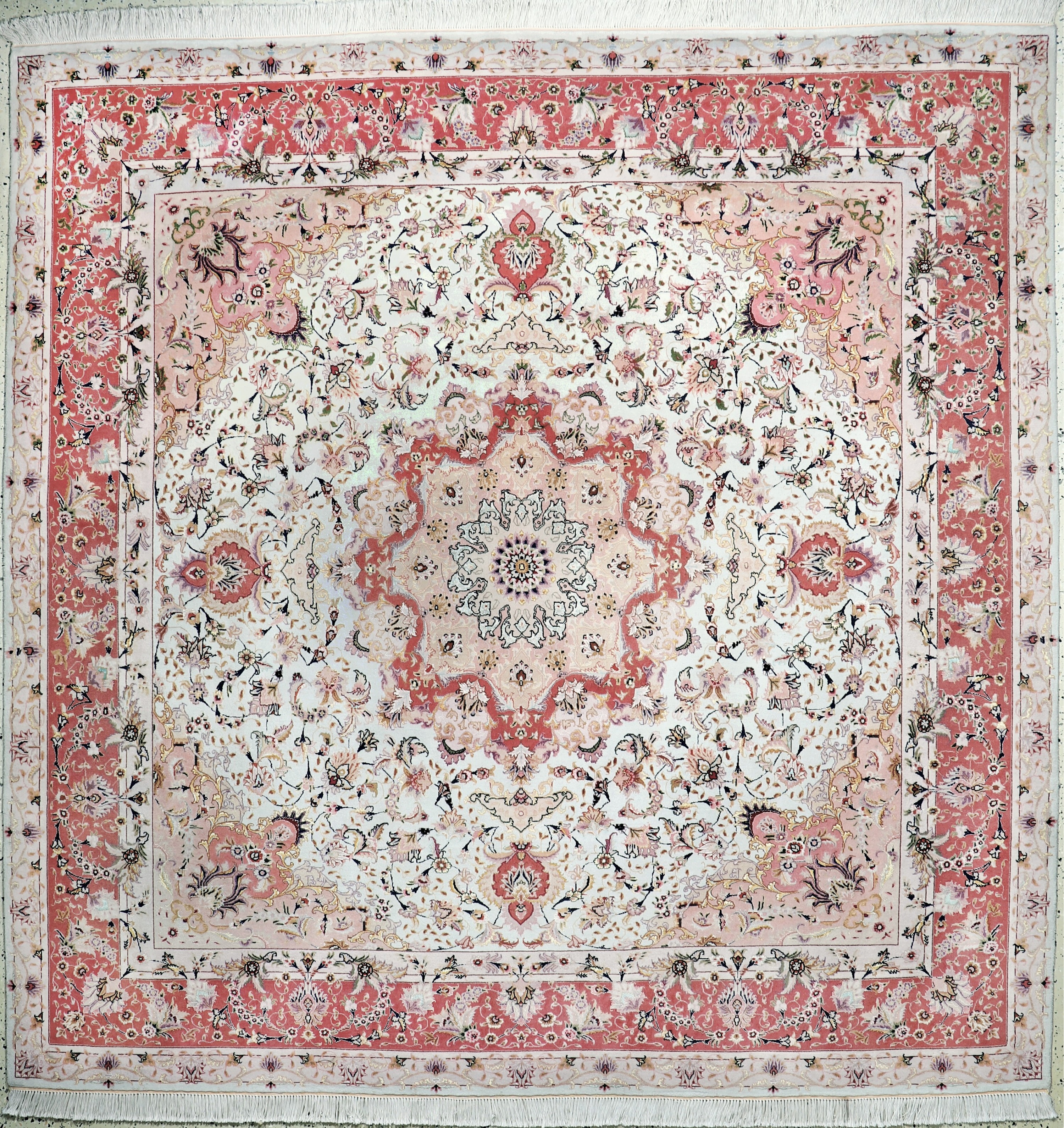 Image 27051299 - Täbriz fein(50 Raj), Persien, Ende 20.Jhd, Korkwolle mit Seide, ca. 250 x 250 cm, ca. ...