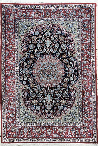 Image Esfahan fein, Persien, Mitte 20.Jhd, Korkwolle mit und auf Seide, ca. 164 x 115 cm,EHZ: ...