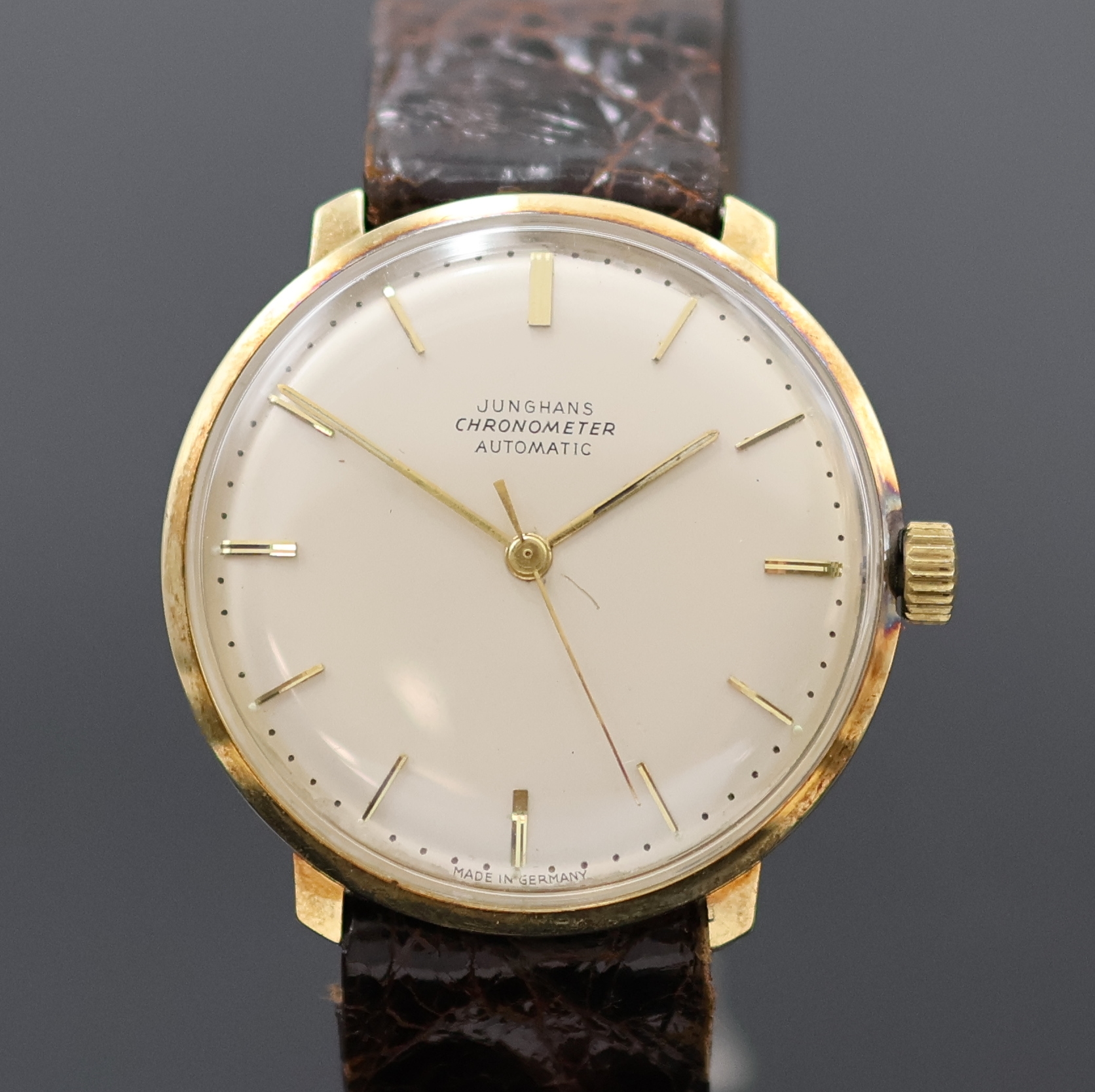 Detail a: JUNGHANS Armbandchronometer in GG 585/000 mit Kaliber 83/S, Deutschland um 1965, Automatik, Junghans Lederband m. verg. Dornschl., Boden gedr., silb. ...