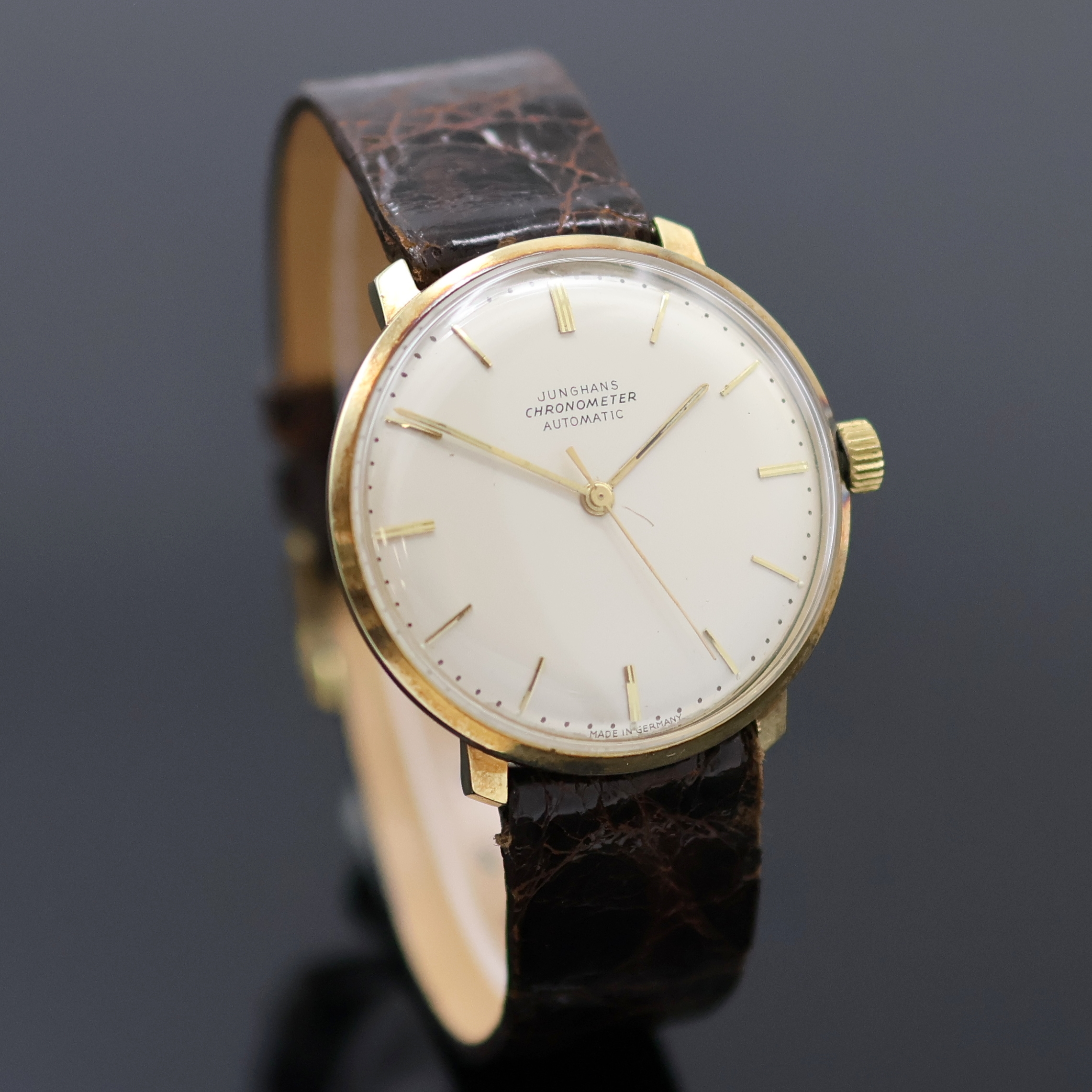 Detail b: JUNGHANS Armbandchronometer in GG 585/000 mit Kaliber 83/S, Deutschland um 1965, Automatik, Junghans Lederband m. verg. Dornschl., Boden gedr., silb. ...