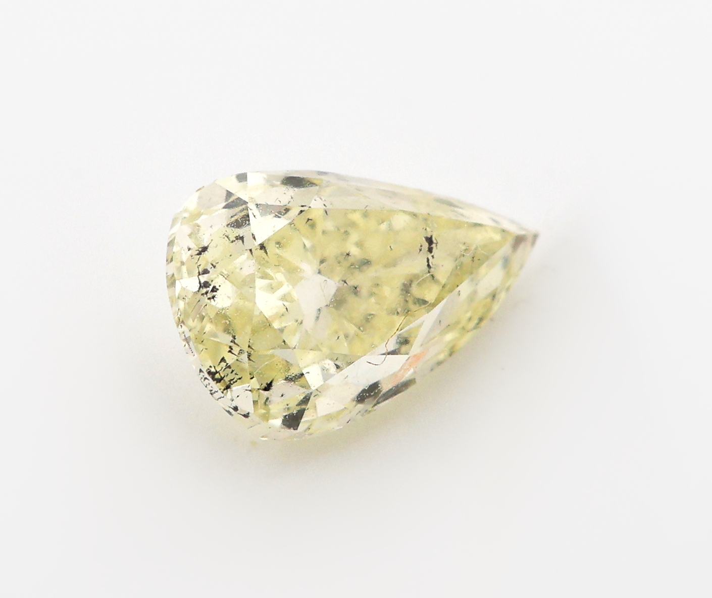 Detail a: Loser Diamanttropfen, 1.00 ct Natural Fancy Light Brownish Greenish Yellow, 7.89 x 5.06 x 3.72 mm, GIA-Expertise