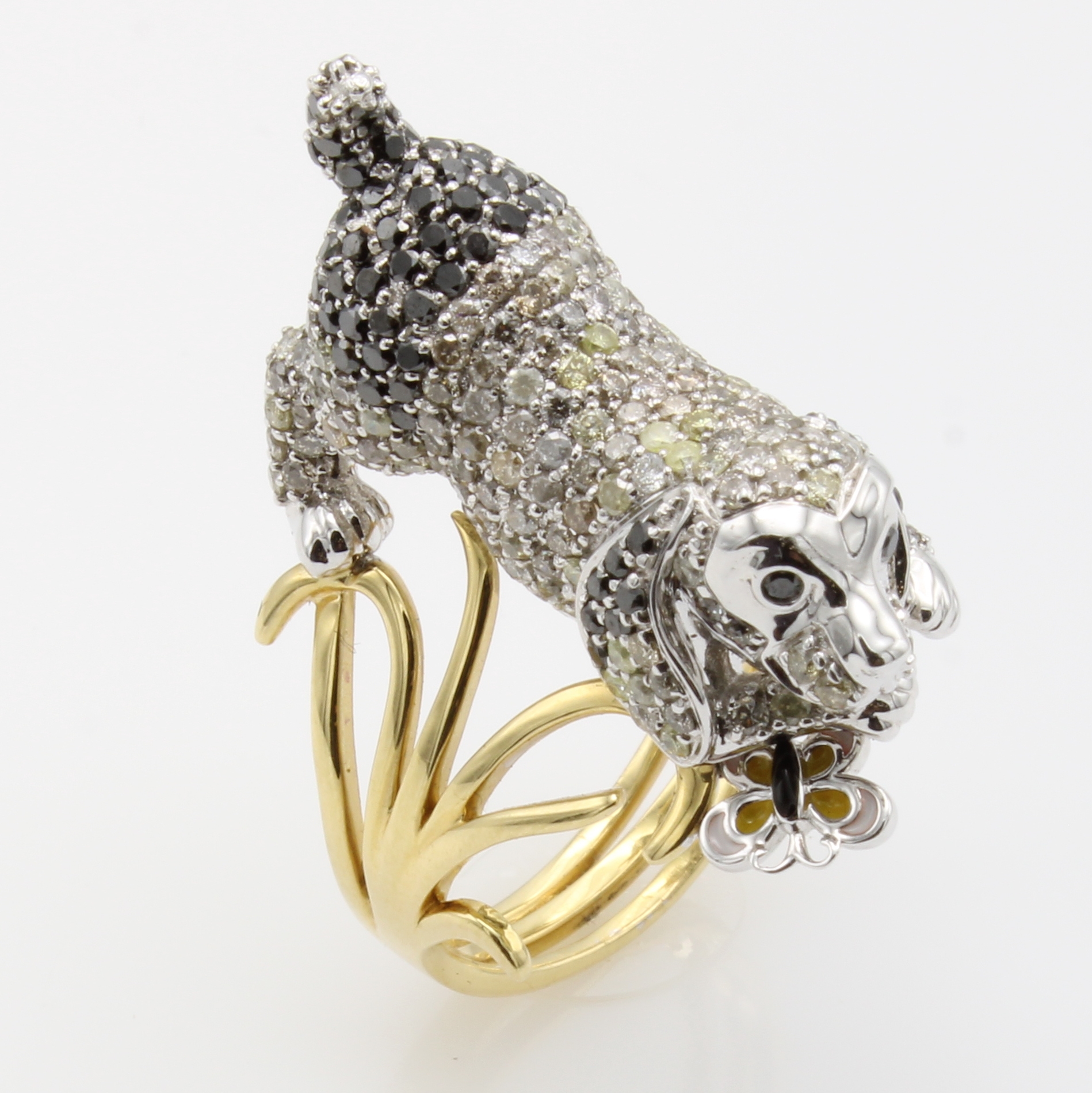 Image 27051615 - Ring ´Beagle´ mit Diamanten, WG 750/000, 88 Diam. zus. ca. 0.80 ct schwarz (beh.) u. 251 ...