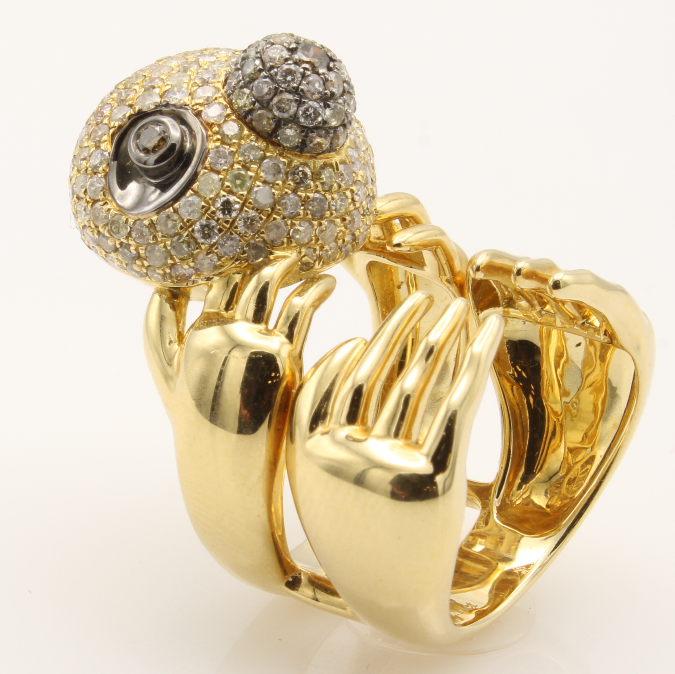 Image 27051619 - Ring ´Faultier´ mit Diamanten, GG 750/000, Diam. zus. ca. 2.18 ct braun/si-p, RW ca. 54 ...