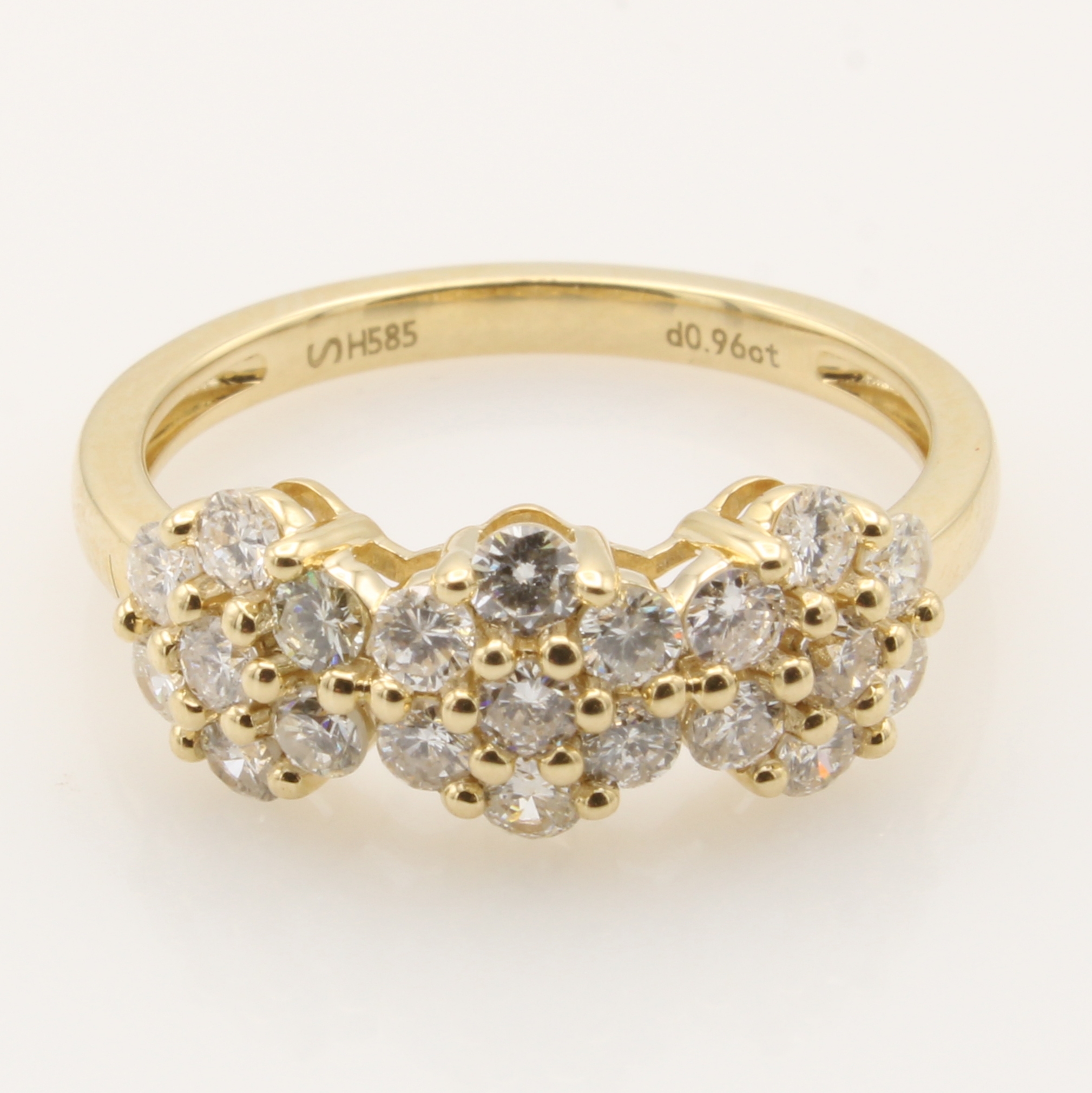 Image 27051621 - Ring mit Brillanten, WG 585/000, 21 Brill. in Blütenform zus. ca. 0.96 ct feines ...