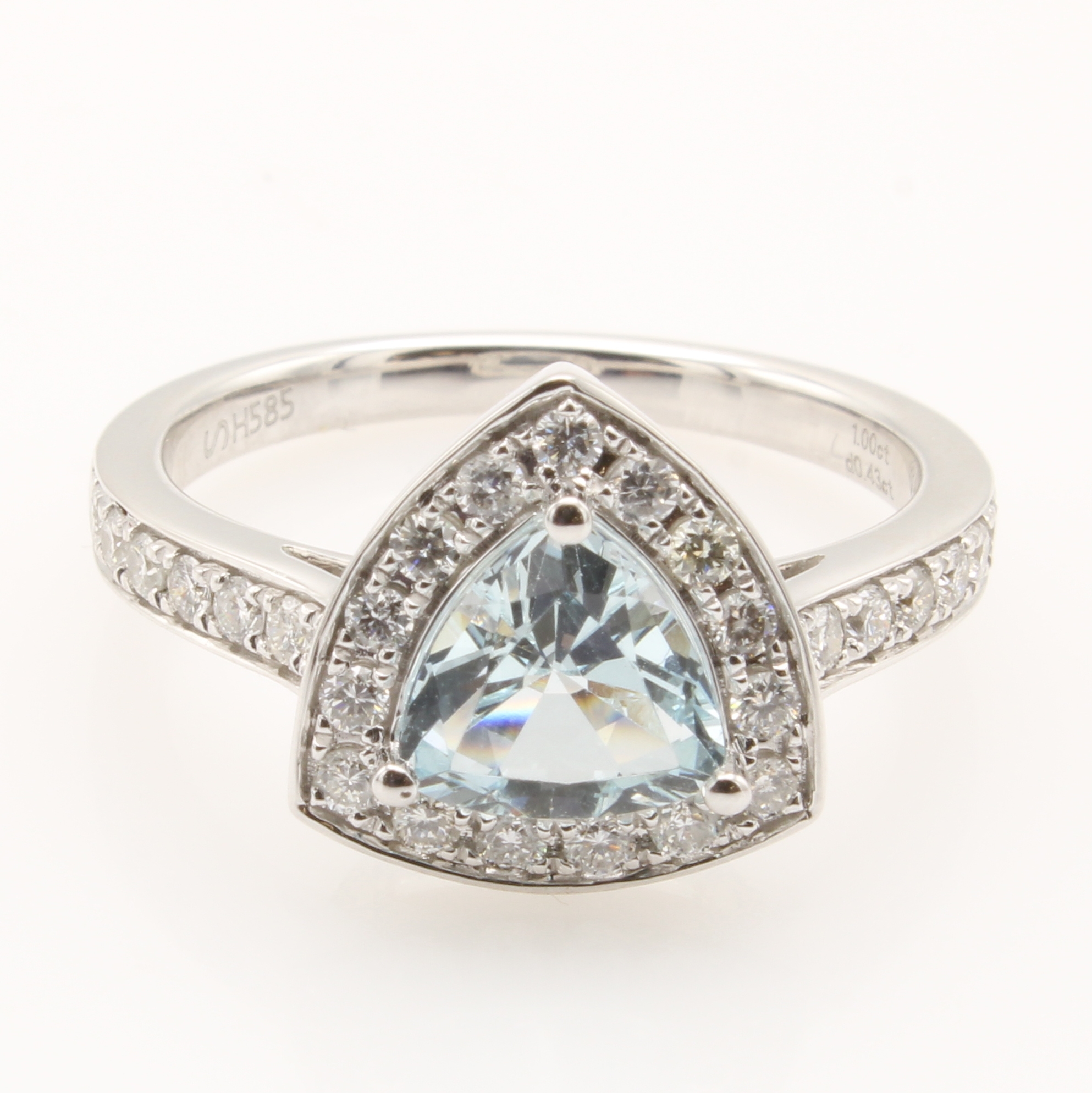 Image 27051622 - Ring mit Brillanten und Aquamarin, WG 585/ 000, 27 Brill. zus. ca. 0.43 ct feines ...