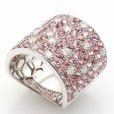 Image Ring mit Turmalinen und Brillanten, WG 750/ 000, 20 Brill. zus. ca. 0.93 ct feines ...