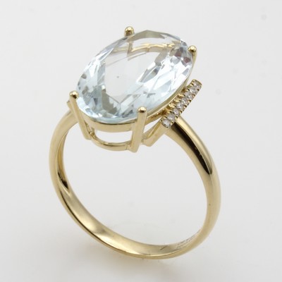 27051608a - Ring mit Brillanten und Aquamarin, GG 585/ 000, 16 Brill. zus. ca. 0.08 ct Weiß/si-p, ...