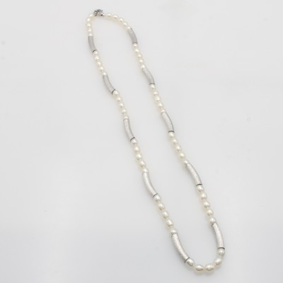 27051863a - Kette aus Süßwasserzuchtperlen, Karabiner- schl. und Zwischenteile Silber, weiße ...