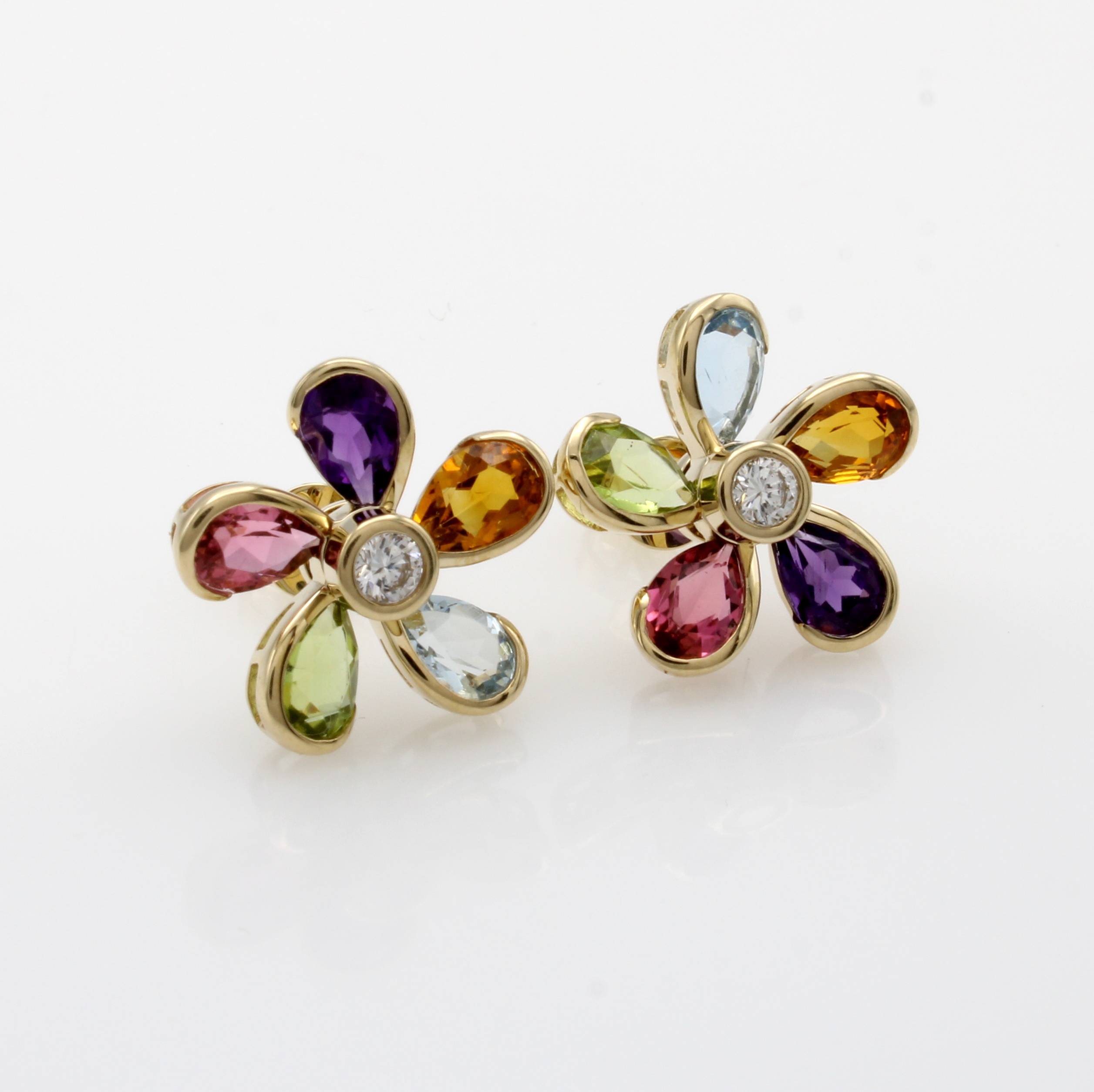 Image 27052077 - Paar Ohrstecker ´Blüte´ mit Farbsteinen und Brillanten, GG 585/000, 2 Brill. zus. ca. ...