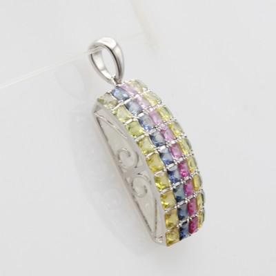 27052085a - Anhänger ´Rainbow´ mit Saphiren, WG 750/000,45 bunte Saphircarrées zus. ca. 3.37 ct in ...