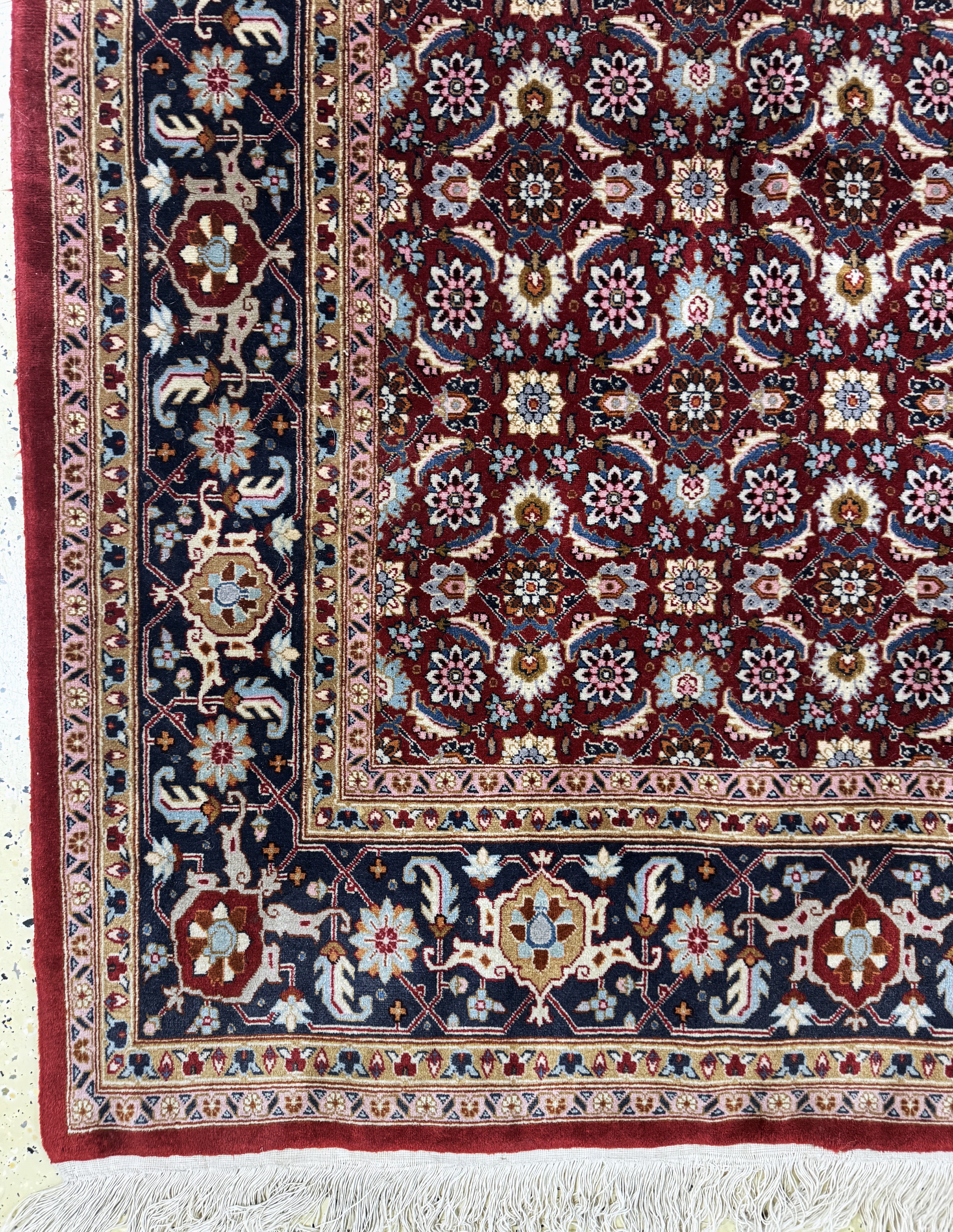 Detail b: Täbriz fein(50 Raj), Persien, Mitte 20.Jhd,Korkwolle, ca. 305 x 200 cm, EHZ: 2