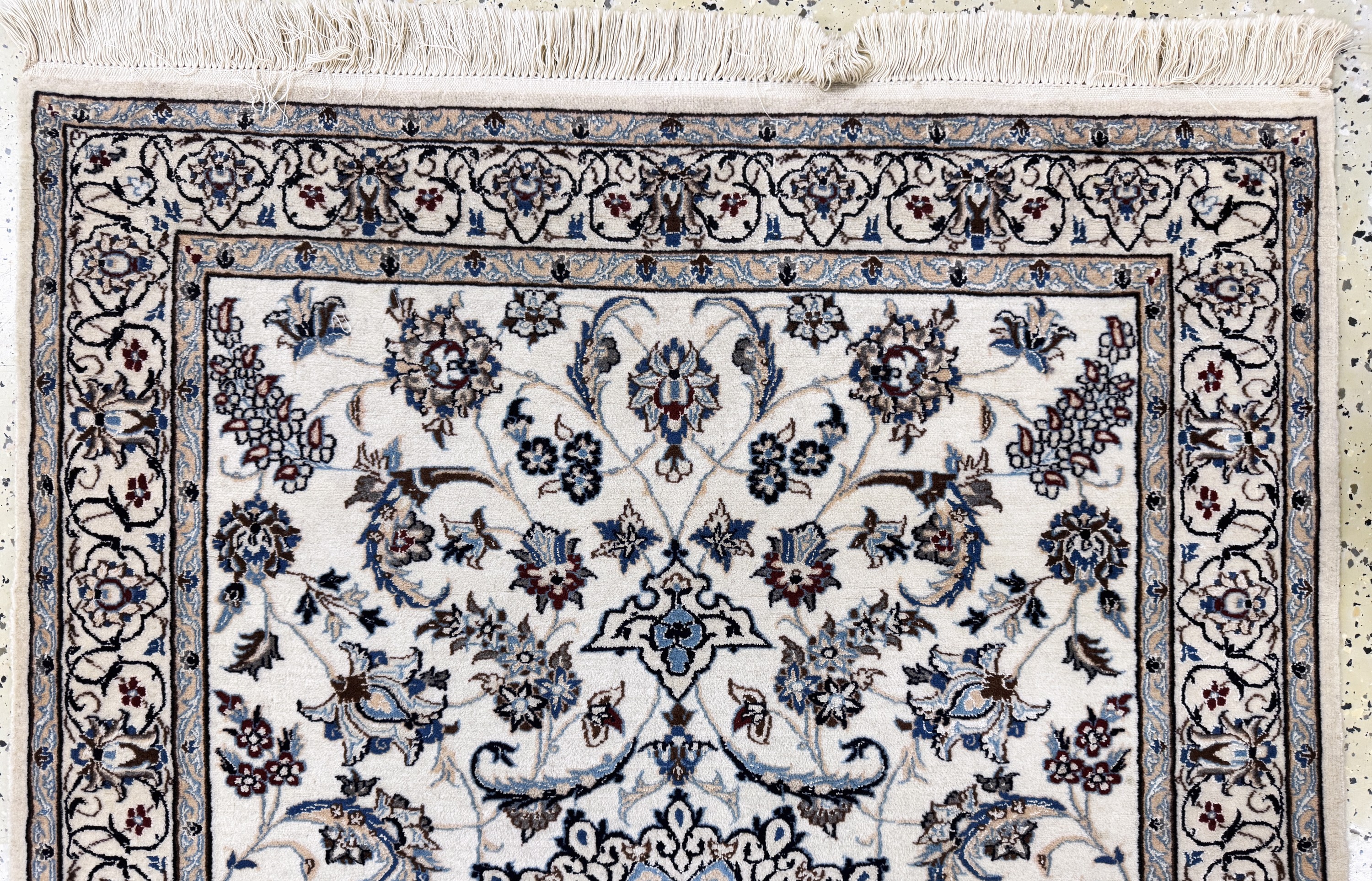 Detail a: Nain fein, Persien, Ende 20.Jhd, Korkwolle mit Seide, ca. 146 x 101 cm, ca. 640.000 Kn/qm, EHZ: 2