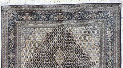 27052136a - Täbriz fein(50 Raj), Persien, Mitte 20.Jhd,Korkwolle mit Seide, ca. 209 x 142 cm, ca. ...