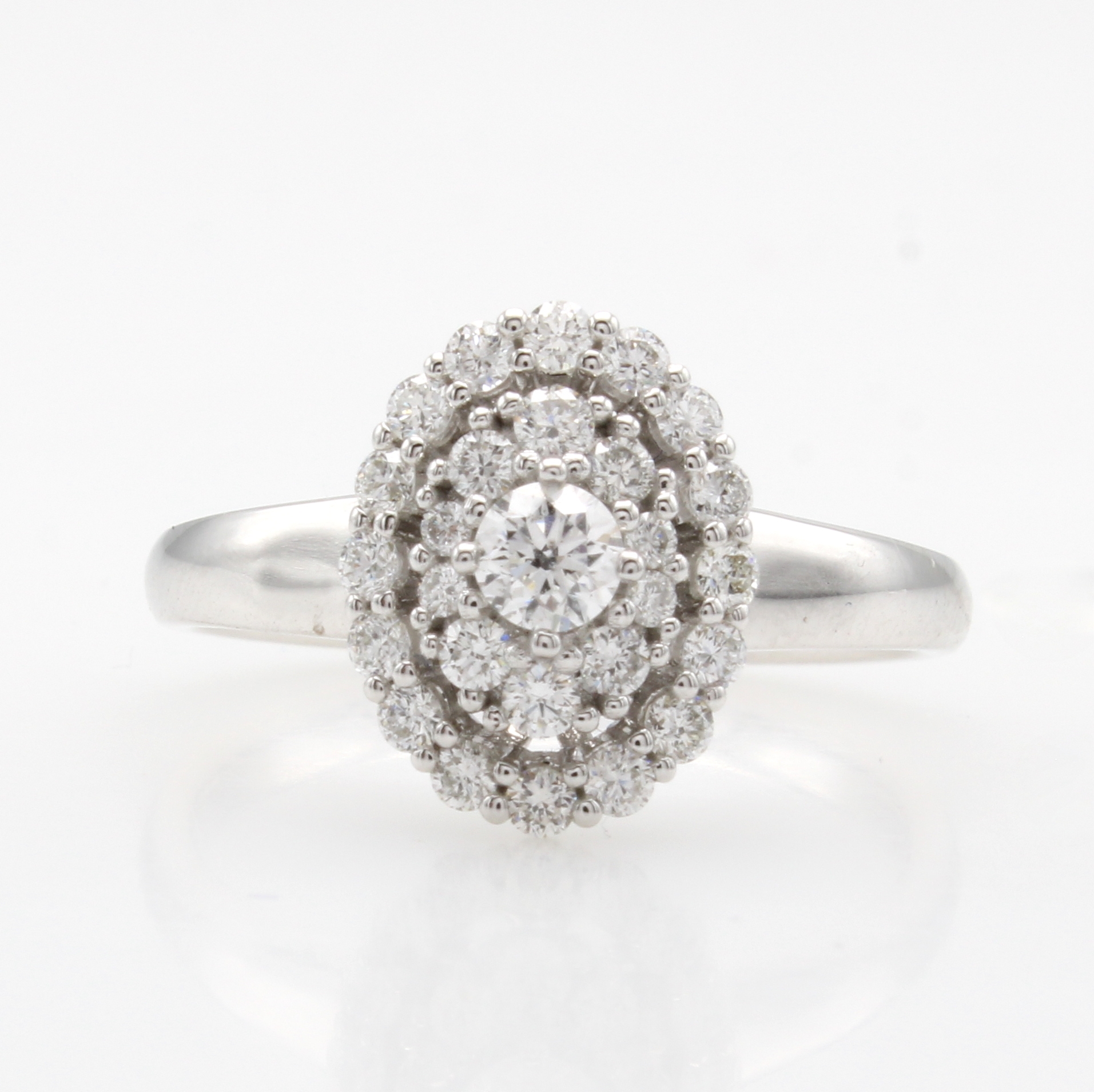 Image 27052583 - Ring mit Brillanten, WG 585/000, ovaler Ringkopf bes. mit Mittelstein ca. 0.20 ct, 26 ...