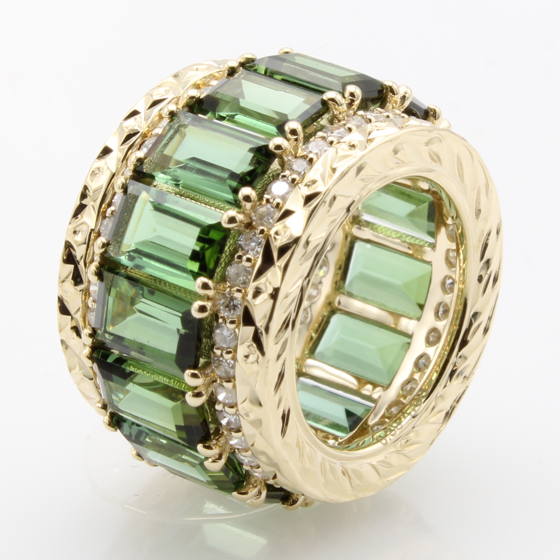 Image 27052595 - Runder Anhänger mit Brillanten und Turmalinen,, GG 585/000, 78 Brill. zus. ca. 0.39 ct ...