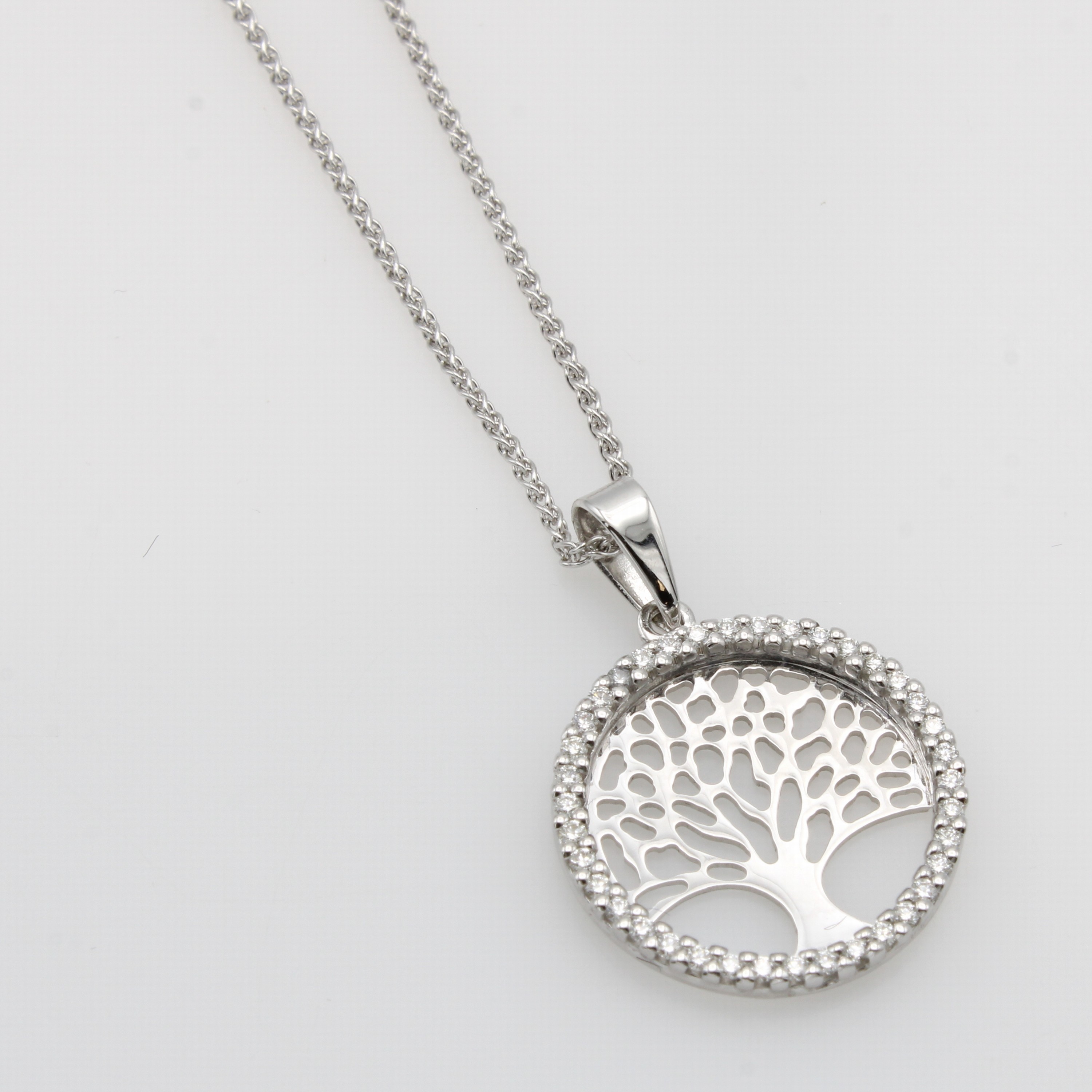 Image 27052655 - Anhänger ´Lebensbaum´ mit Brillanten an Kette, WG 585/000, 38 Brill. in Kreisform gef. ...