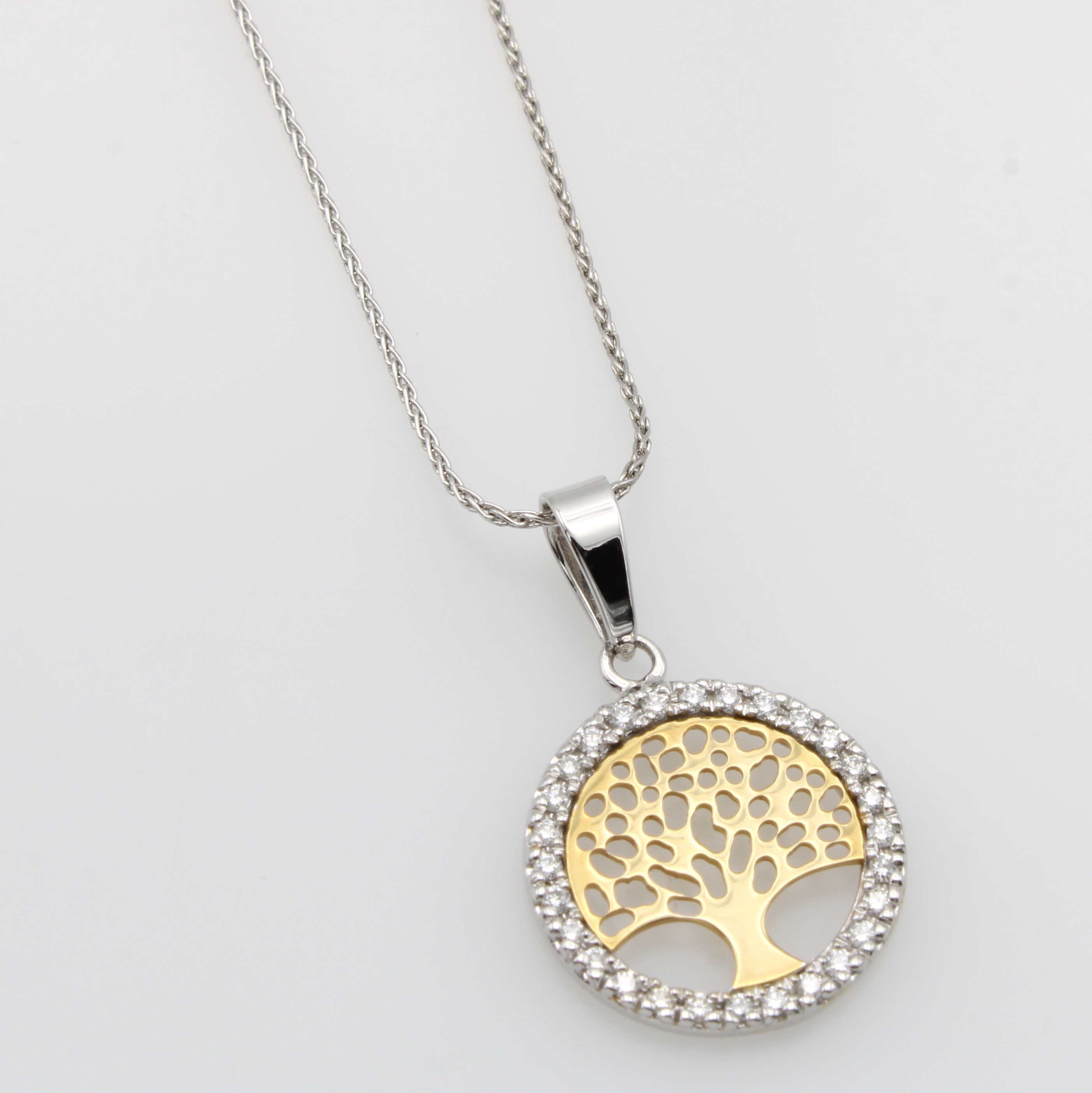 Image 27052657 - Anhänger ´Lebensbaum´ mit Brillanten, GG/WG 750/000, 28 Brill. kreisf. gef. zus. ca. ...