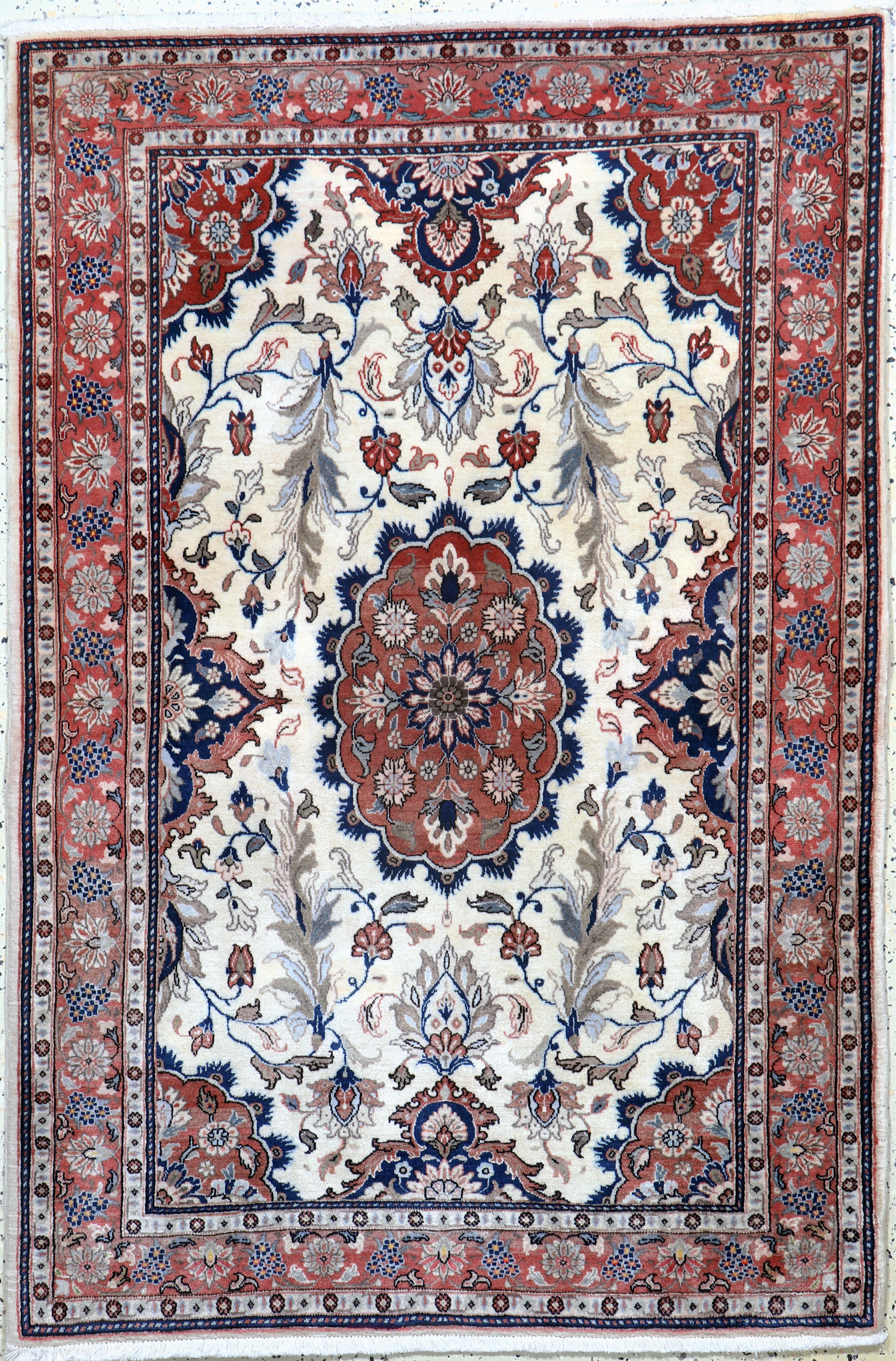 Image 27052676 - Sarogh fein, Persien, Neuwertig, Korkwolle,ca. 160 x 108 cm Schätzpreis: 650, - EUR