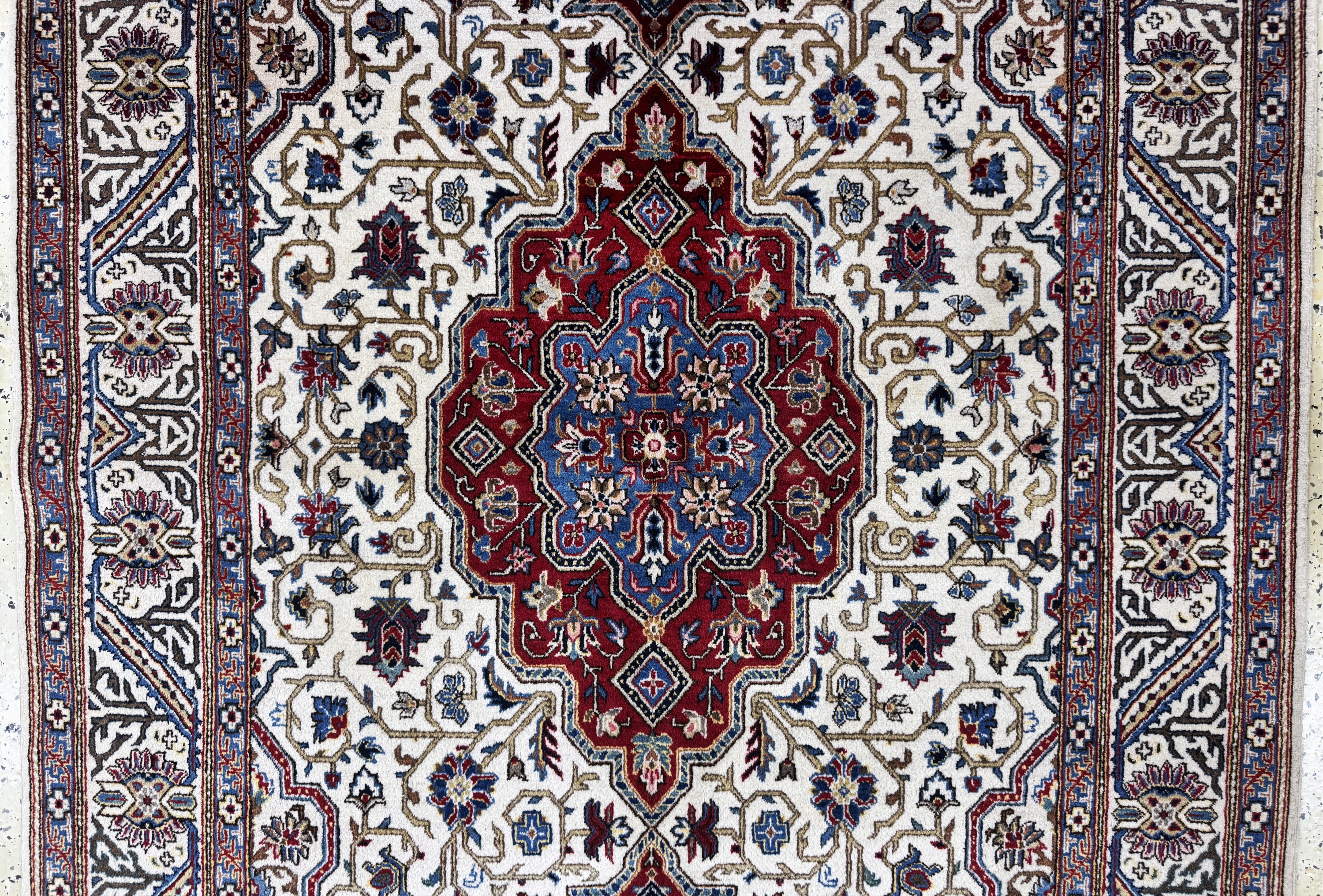 Detail b: Keschan alt, Persien, Anfang 20.Jhd, Wolle auf Baumwolle, ca. 212 x 136 cm, EHZ: 2