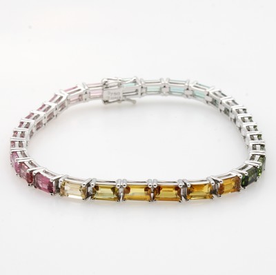 27052631b - Armband mit Farbsteinen, WG 750/000, 30 bunte Turmaline in versch. Farbnuancen zus. ca. ...