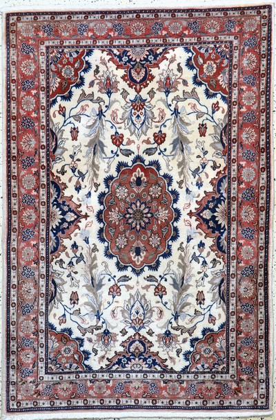 Image Sarogh fein, Persien, Neuwertig, Korkwolle,ca. 160 x 108 cm Schätzpreis: 650, - EUR