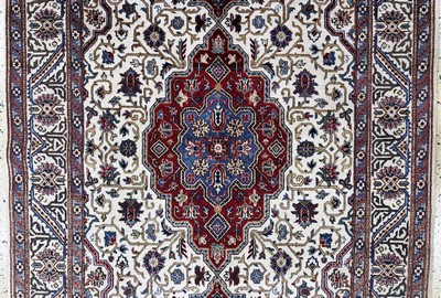 27052685b - Keschan alt, Persien, Anfang 20.Jhd, Wolle auf Baumwolle, ca. 212 x 136 cm, EHZ: 2 ...