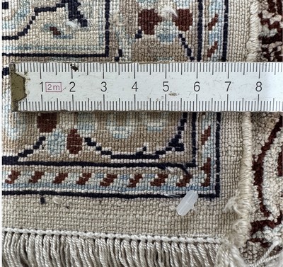 27052699k - Seltener Seiden Nain Persien, signiert´Habibian´, Mitte 20.Jhd, reine Naturseide, ca. ...