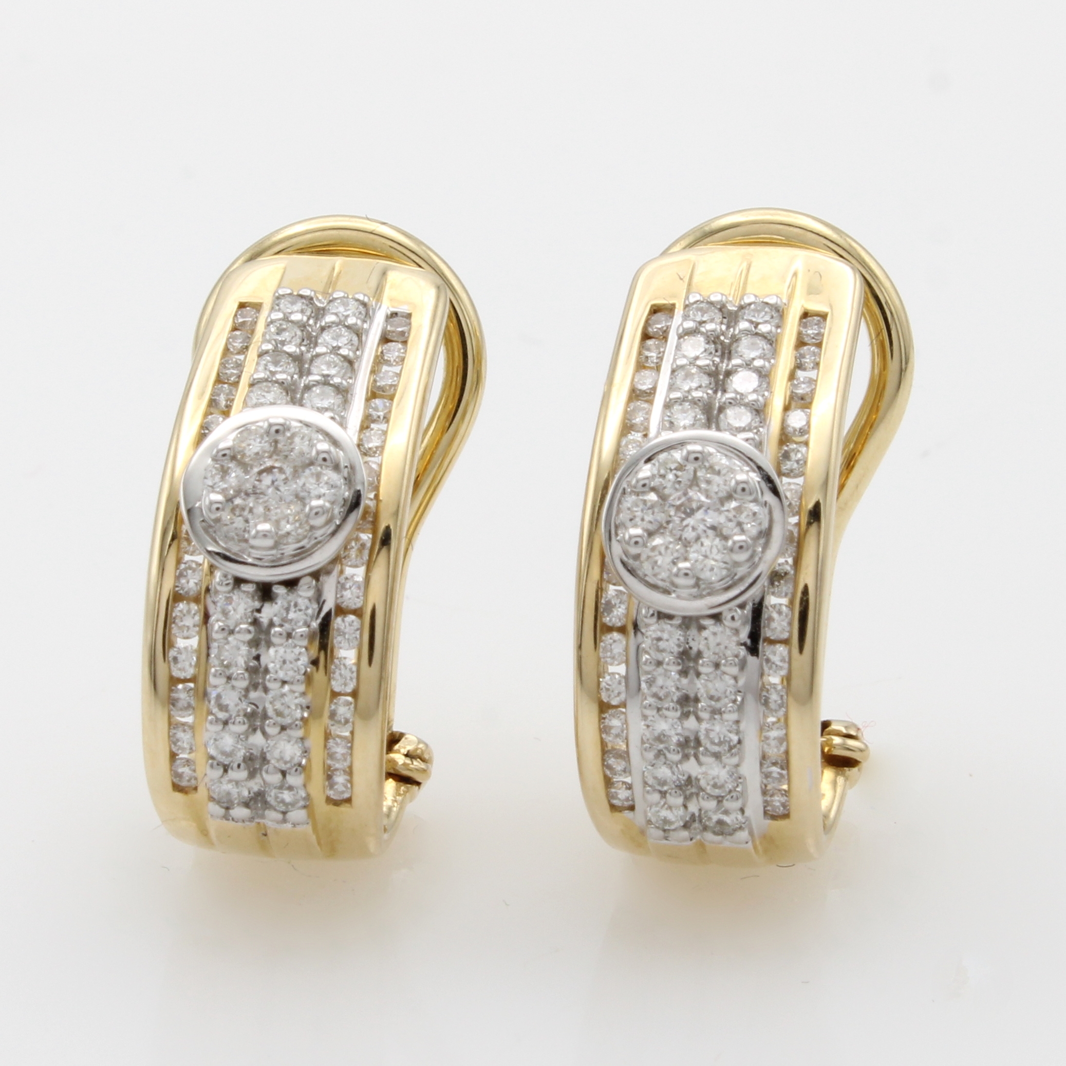 Image 27052745 - Paar Steckcreolen mit Brillanten, GG 585/ 000 z.T. rhod., 106 Brill. zus. ca. 0.60 ct ...