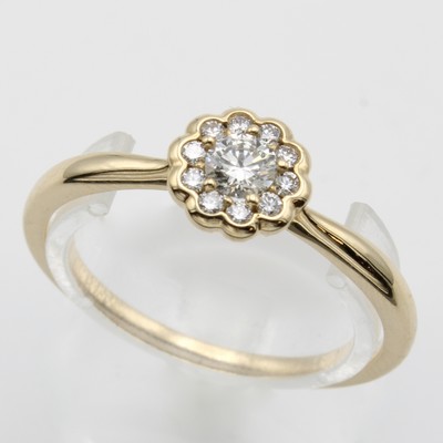 27052706a - Ring mit Brillanten, GG 585/000, 11 Brill. blütenf. gef. zus. ca. 0.30 ct Weiß/si, RW ...