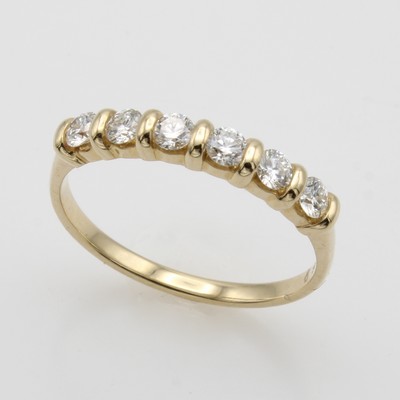 27052707a - Ring mit Brillanten, GG 585/000, 6 Brill. zus. ca. 0.50 ct Weiß/si, RW ca. 56 ...